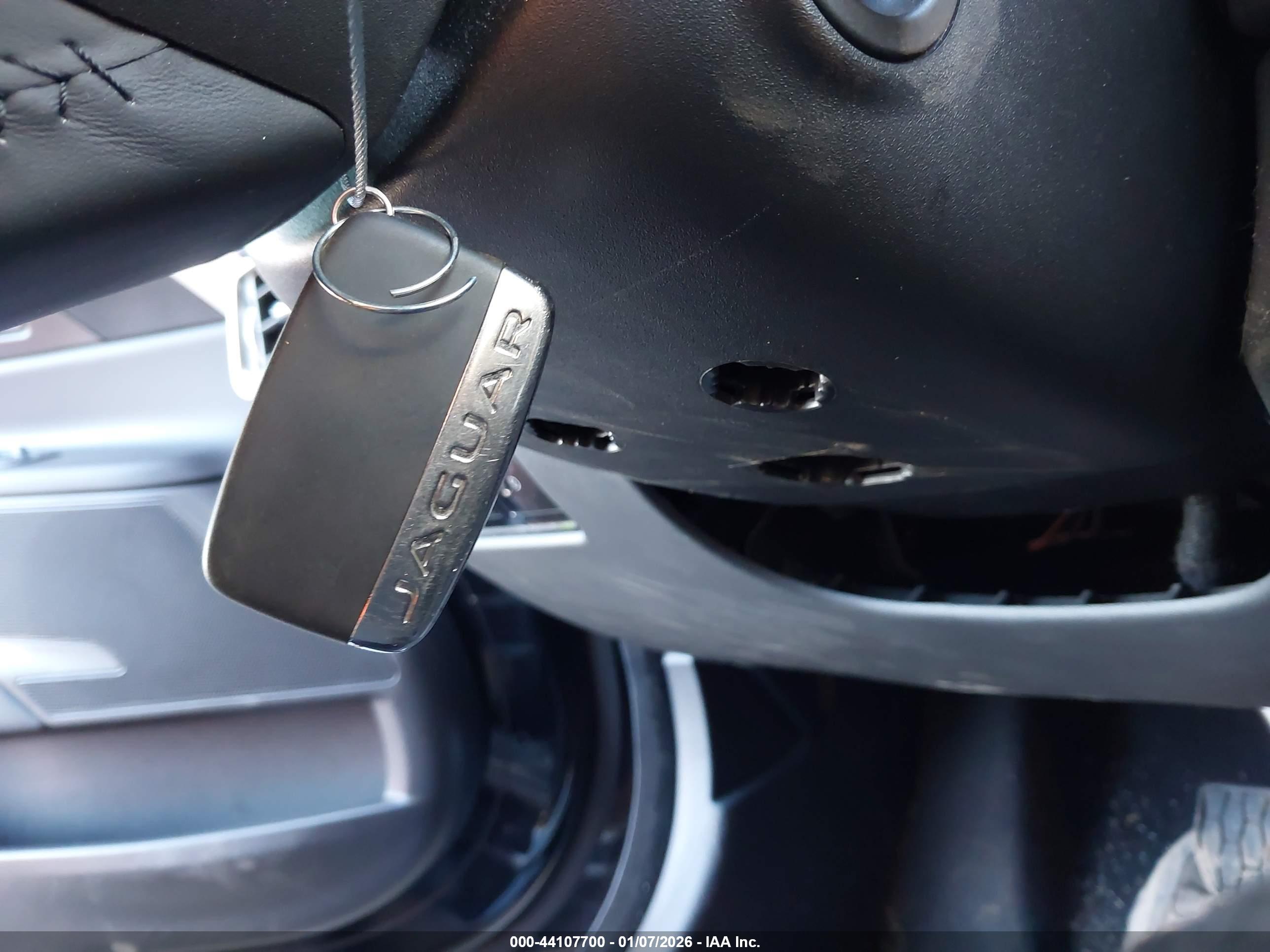 JAGUAR XE image 11