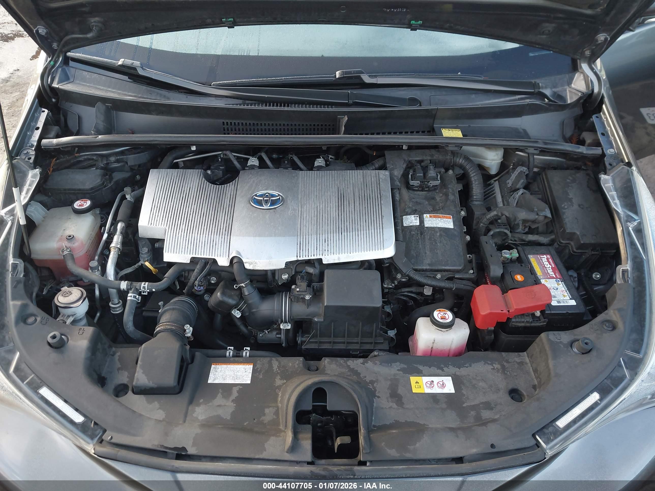 TOYOTA PRIUS image 10