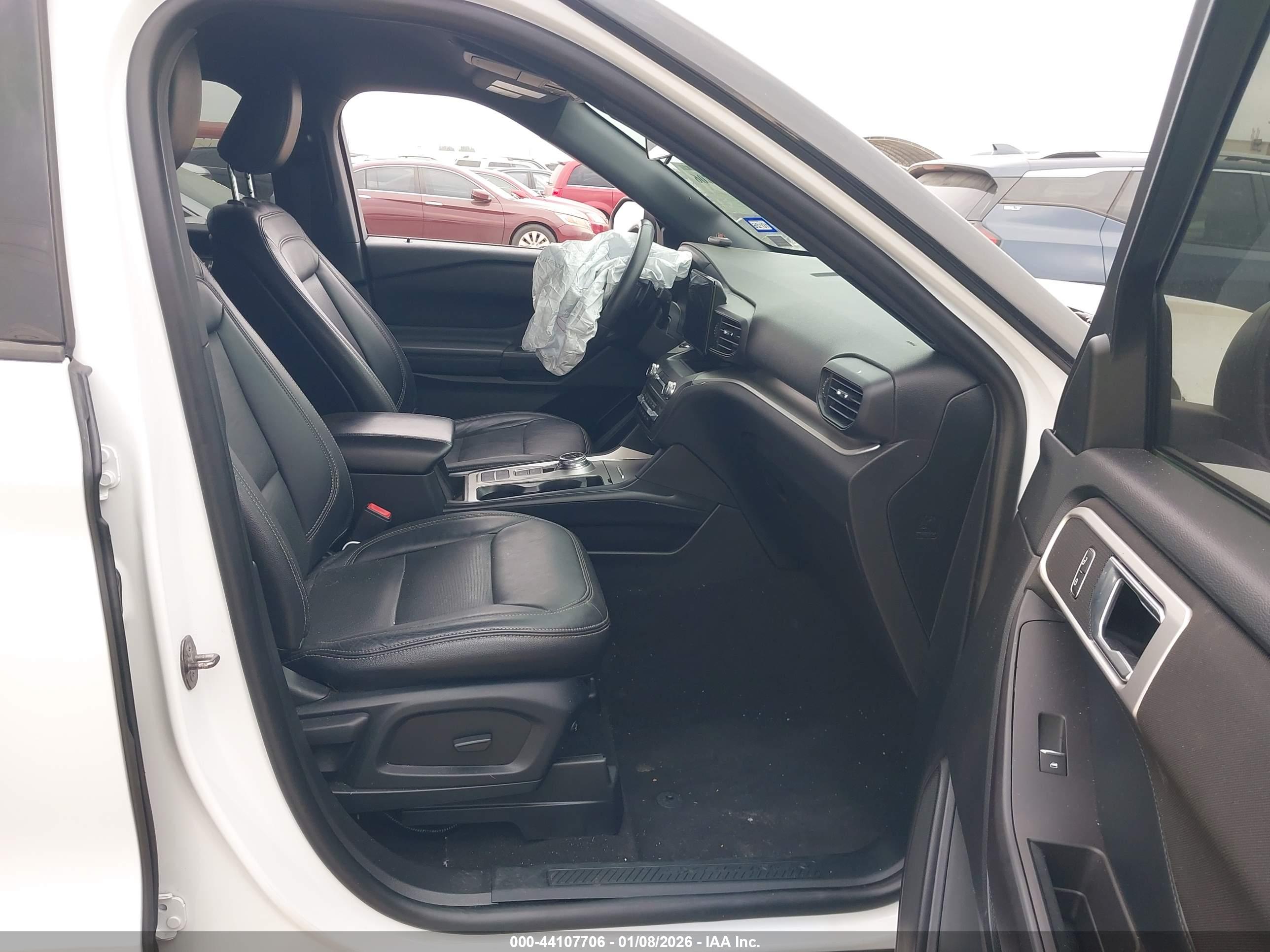 FORD EXPLORER image 5