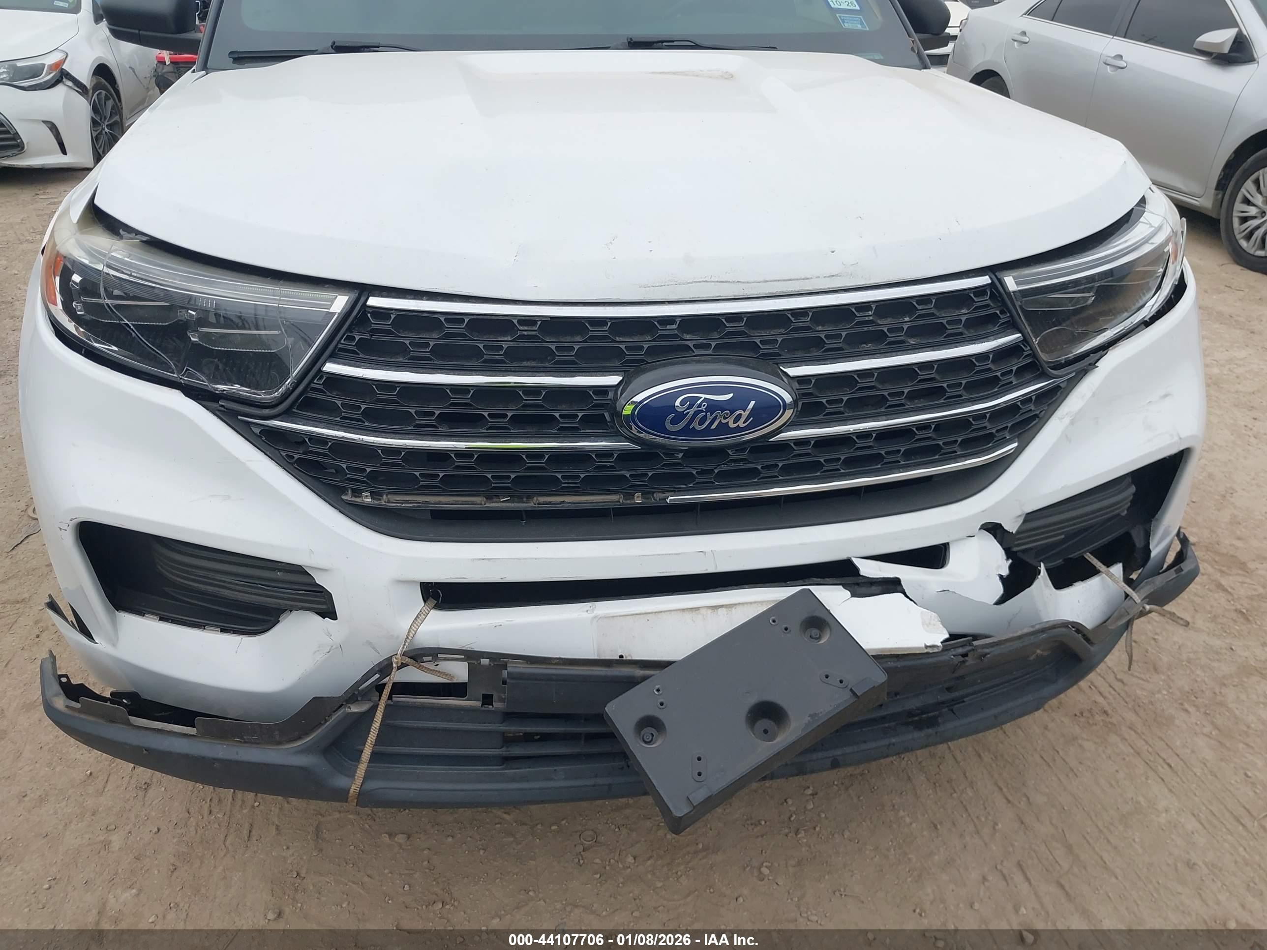 FORD EXPLORER image 6