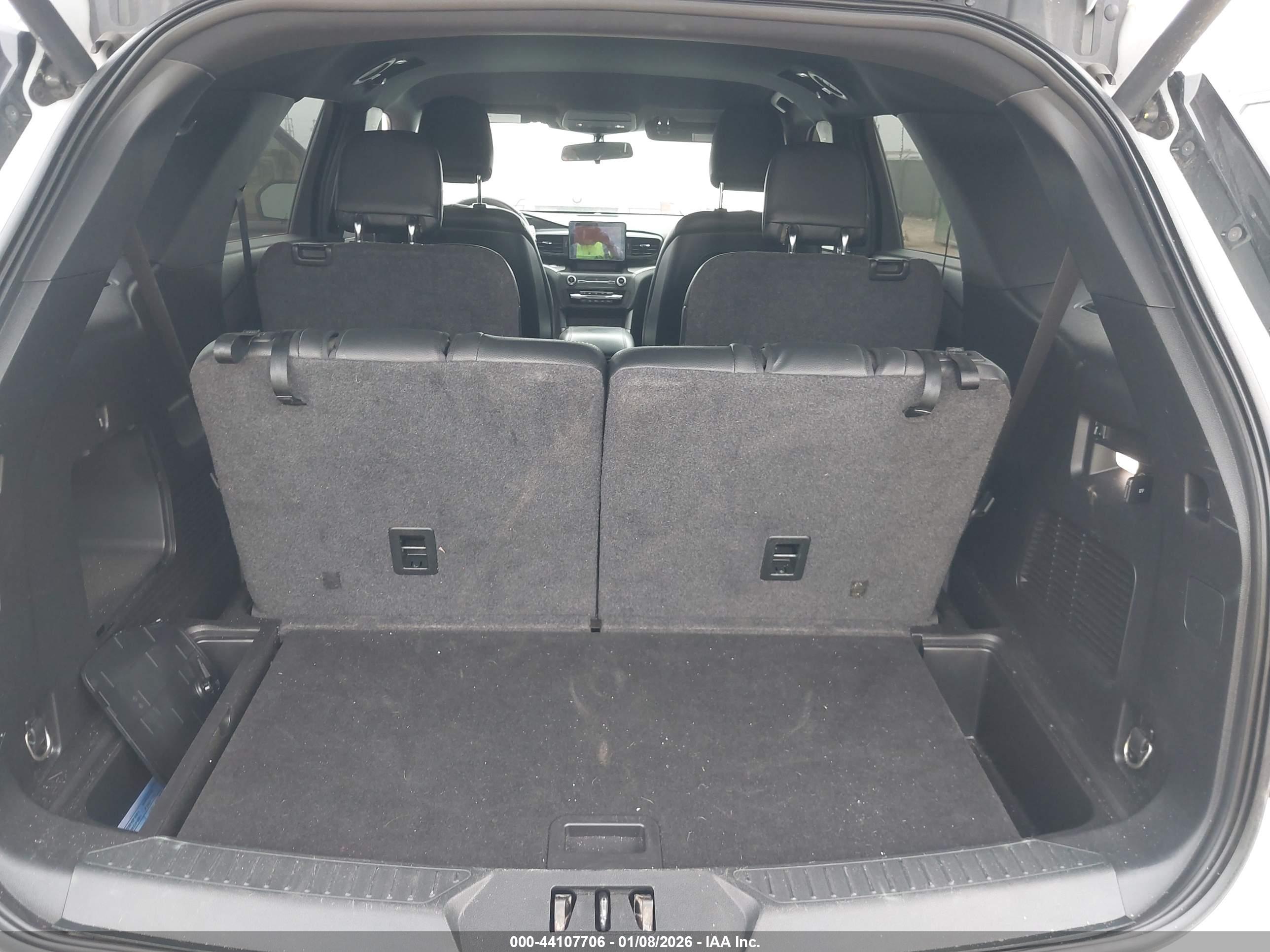 FORD EXPLORER image 8