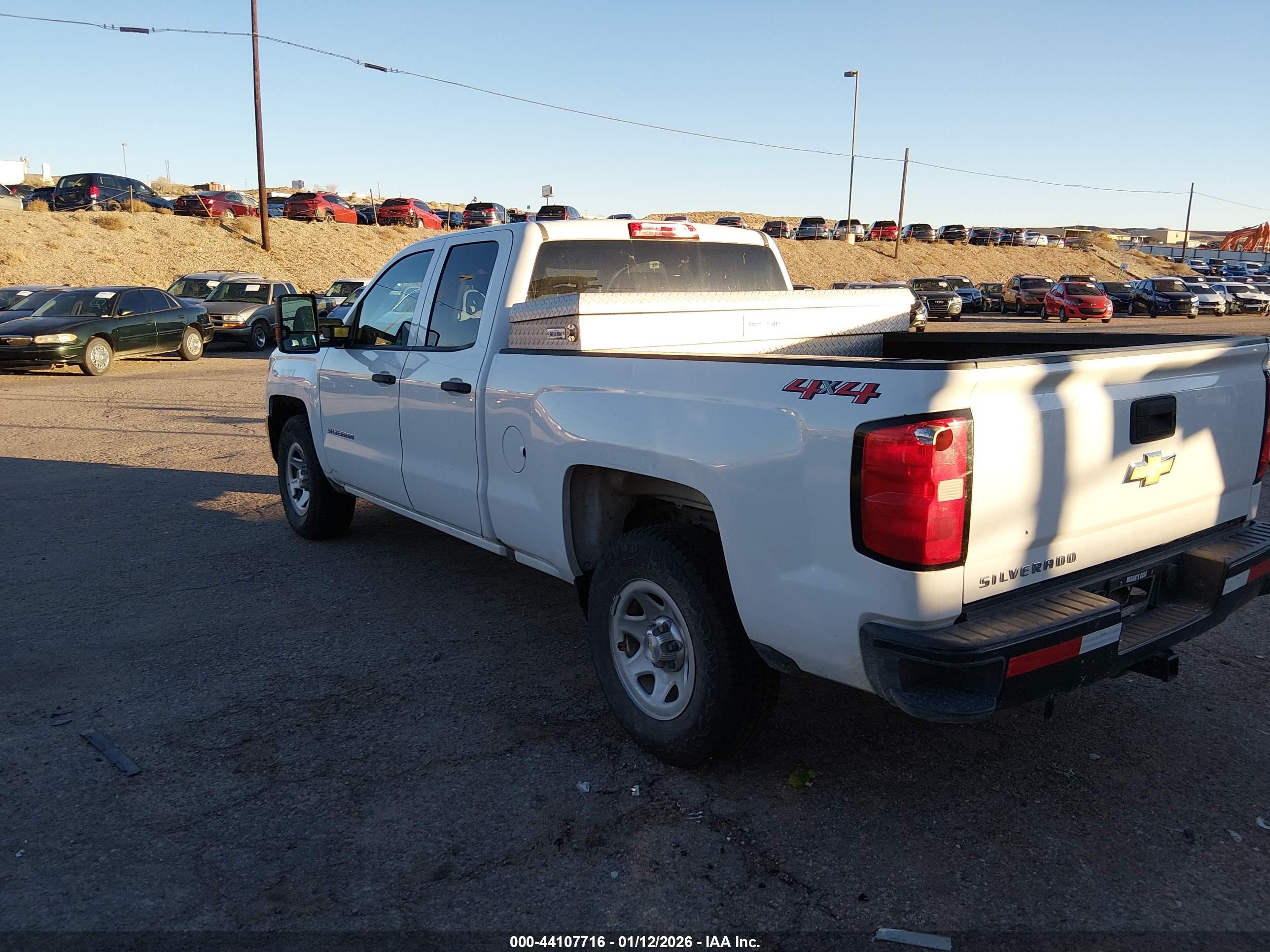 CHEVROLET SILVERADO image 3