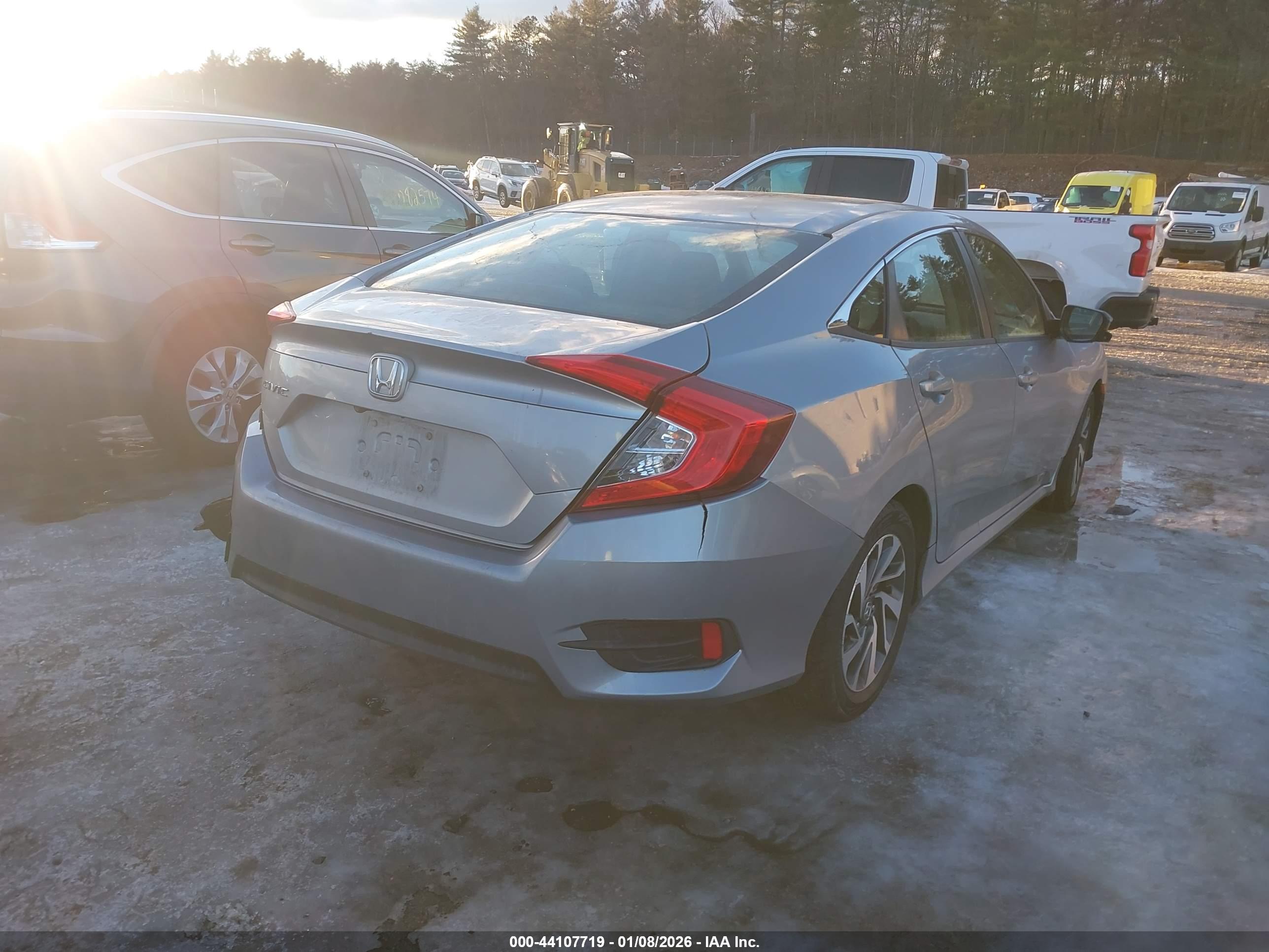 HONDA CIVIC image 4