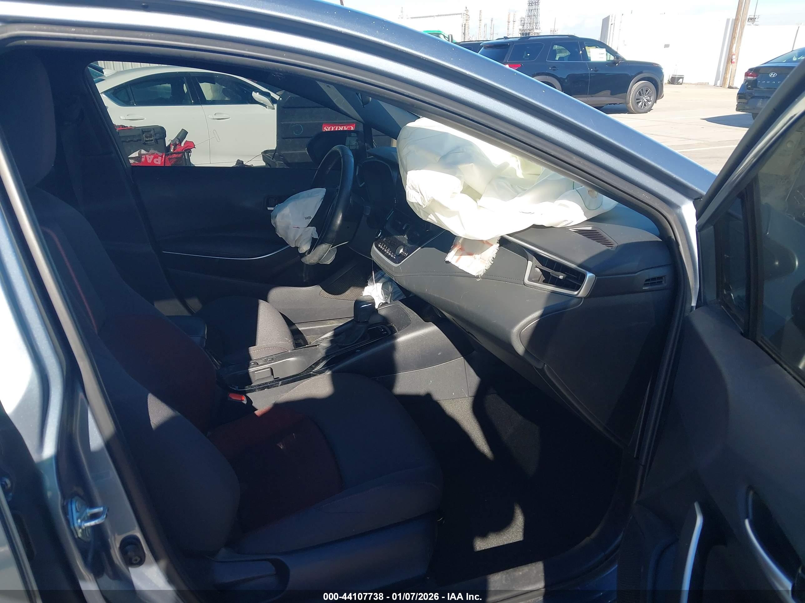 TOYOTA COROLLA image 5