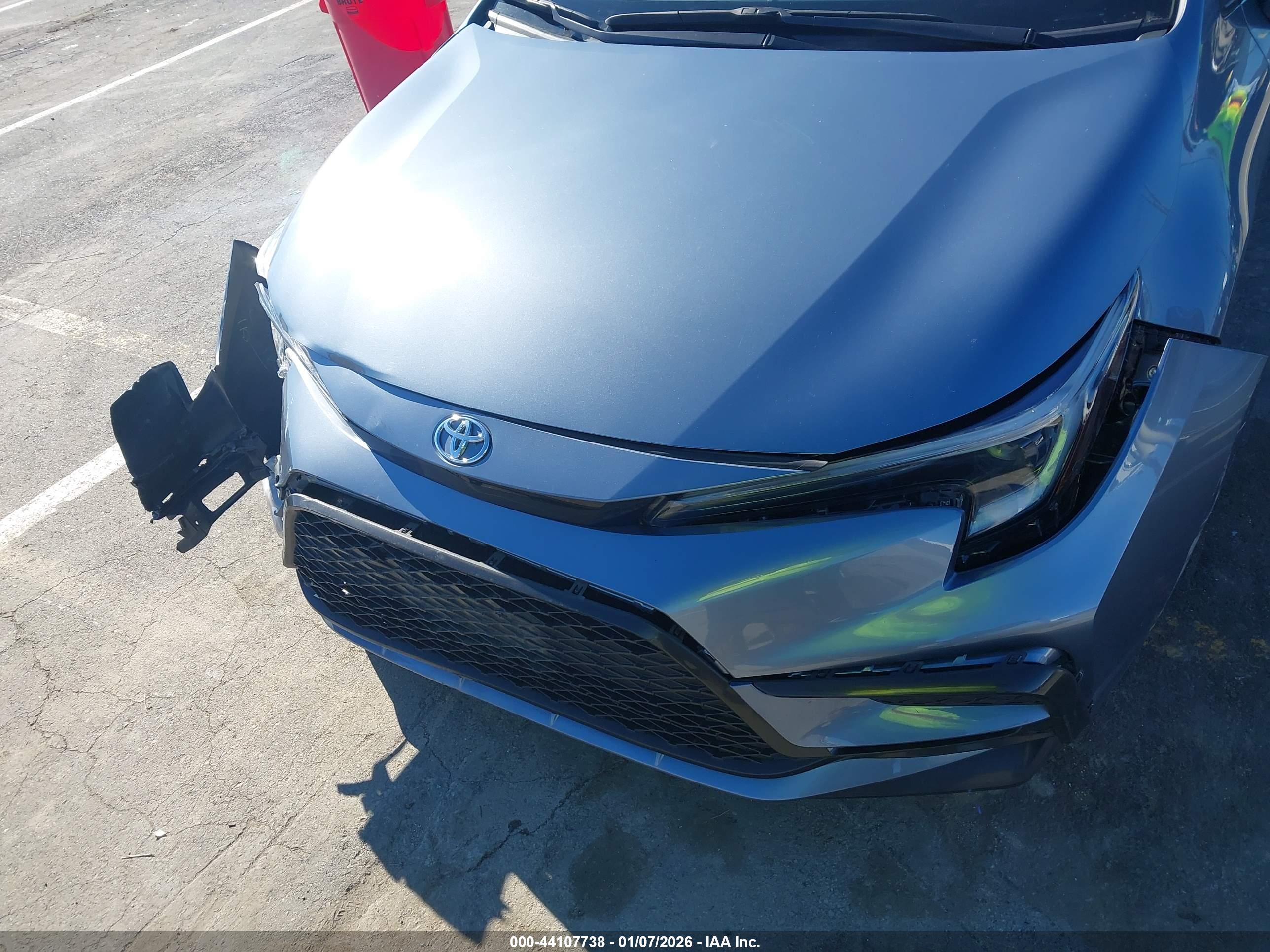 TOYOTA COROLLA image 6