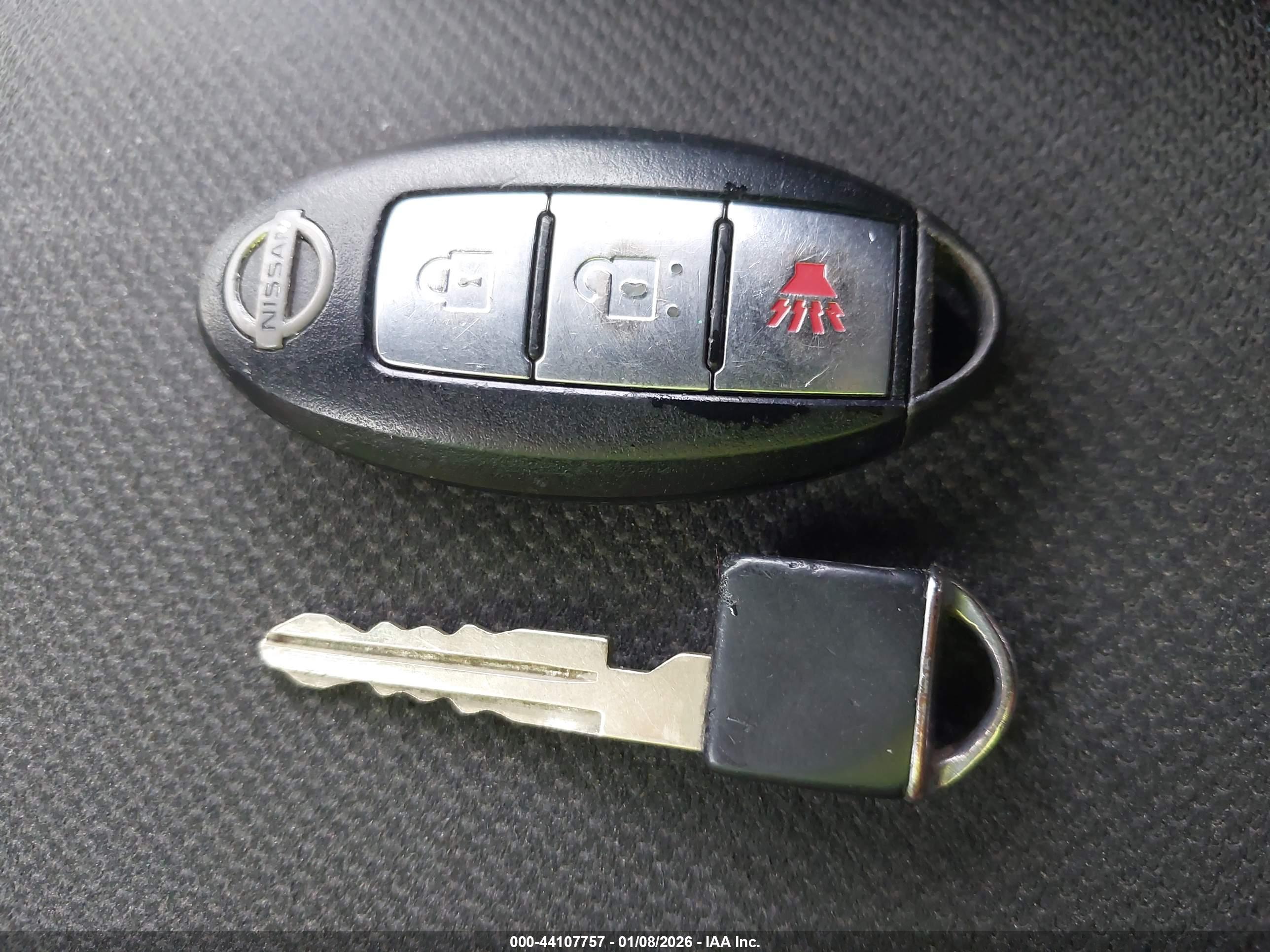 NISSAN ROGUE image 11