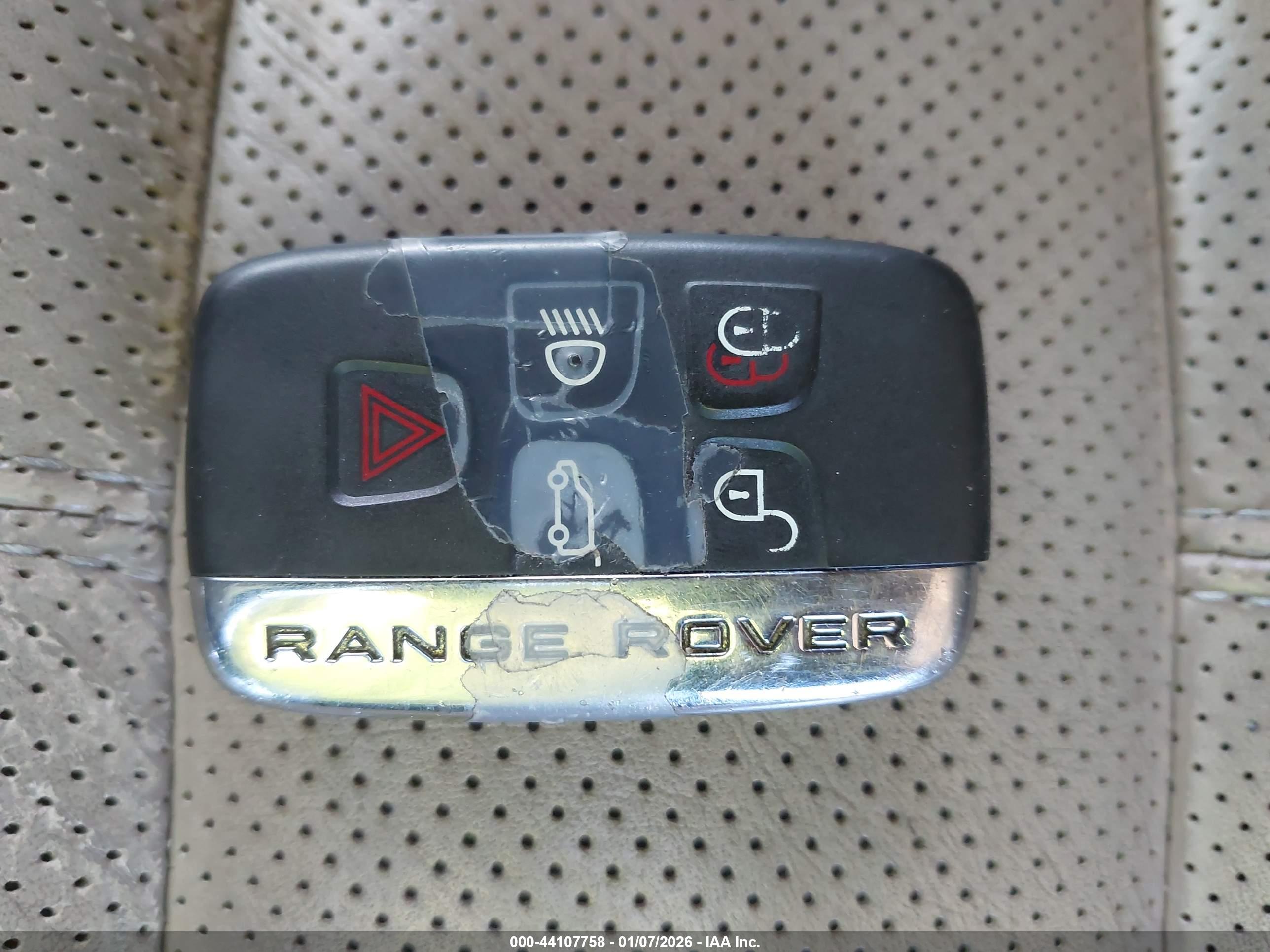LAND ROVER image 11