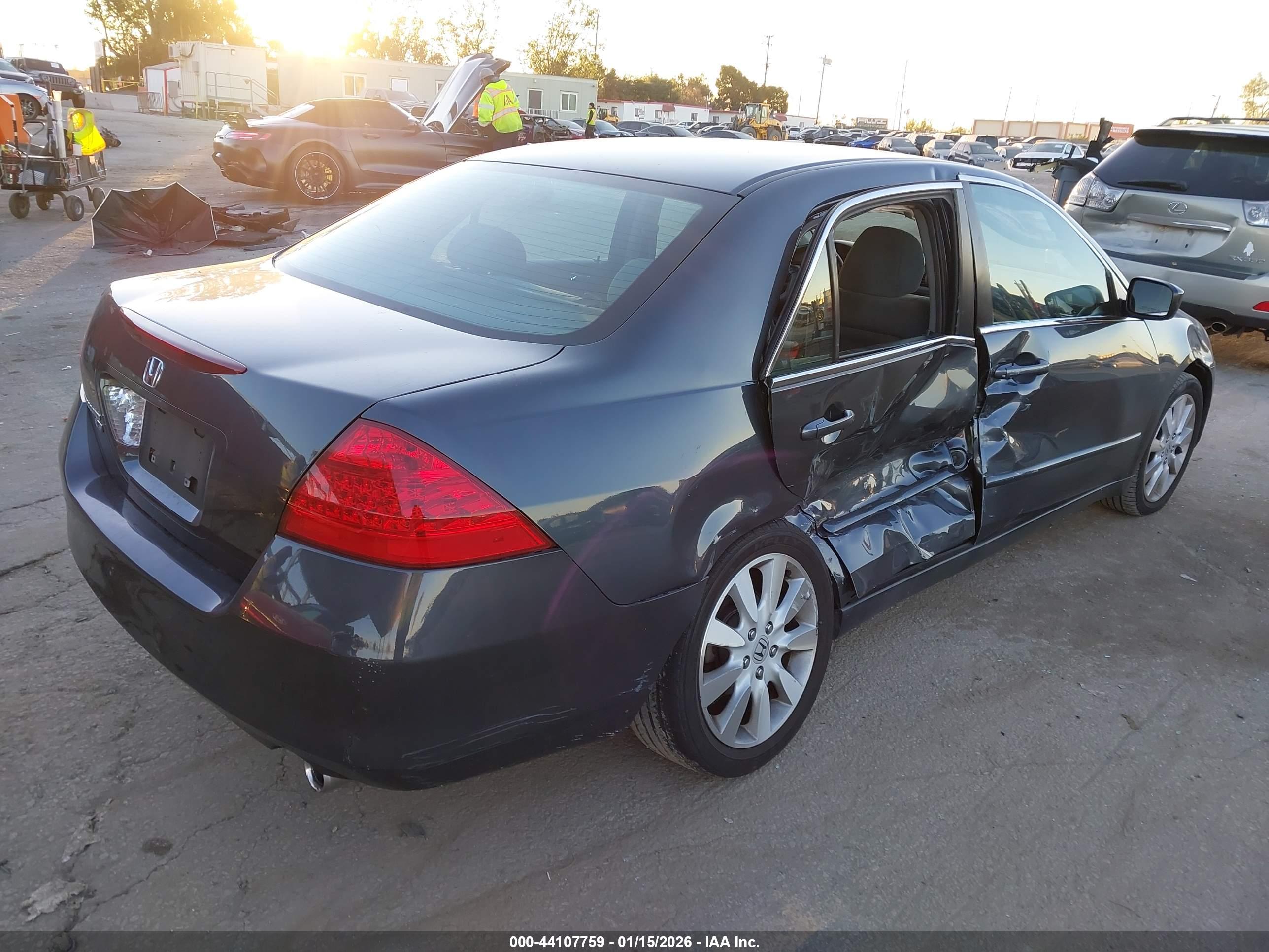 HONDA ACCORD image 4