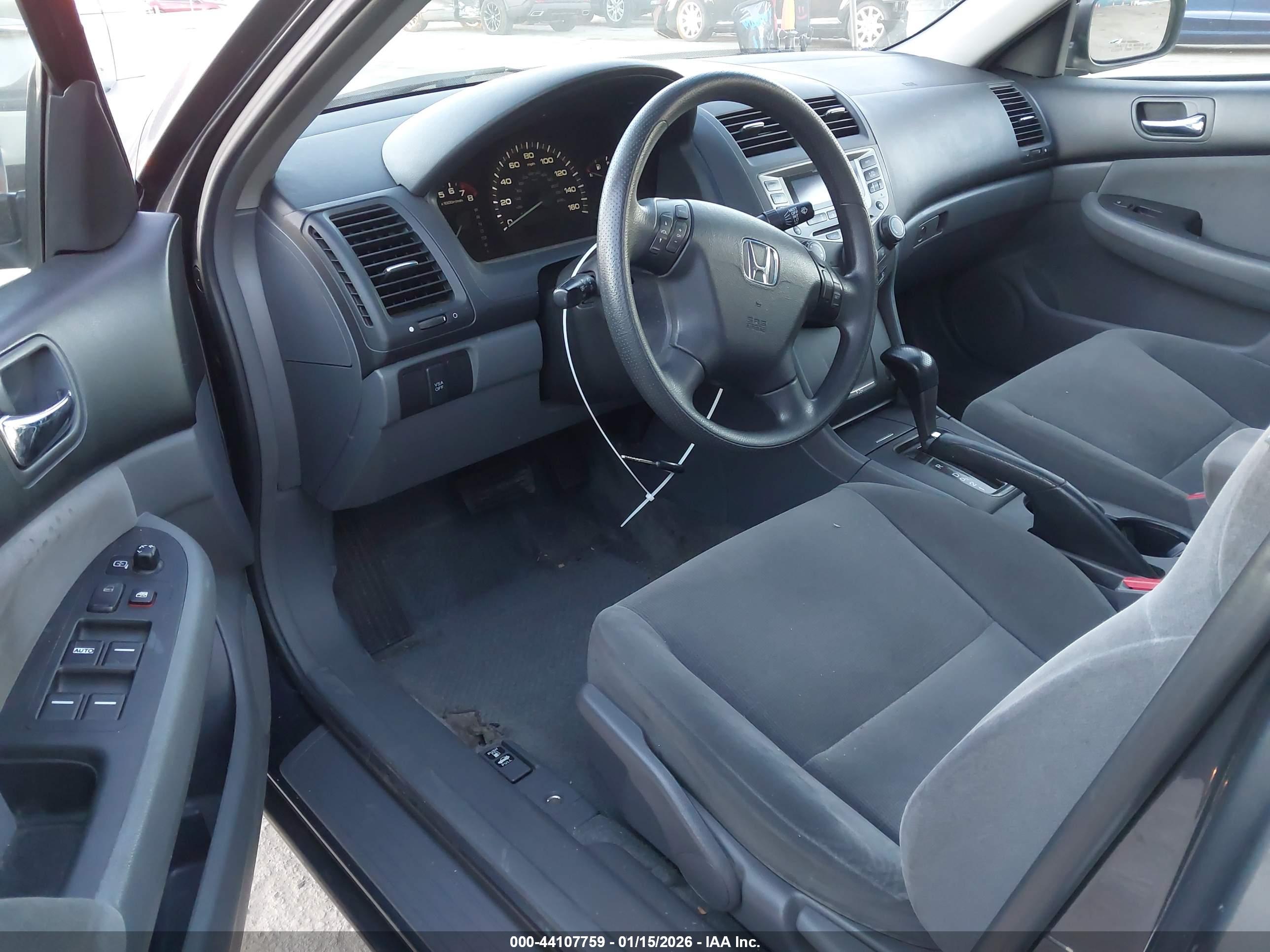 HONDA ACCORD image 5