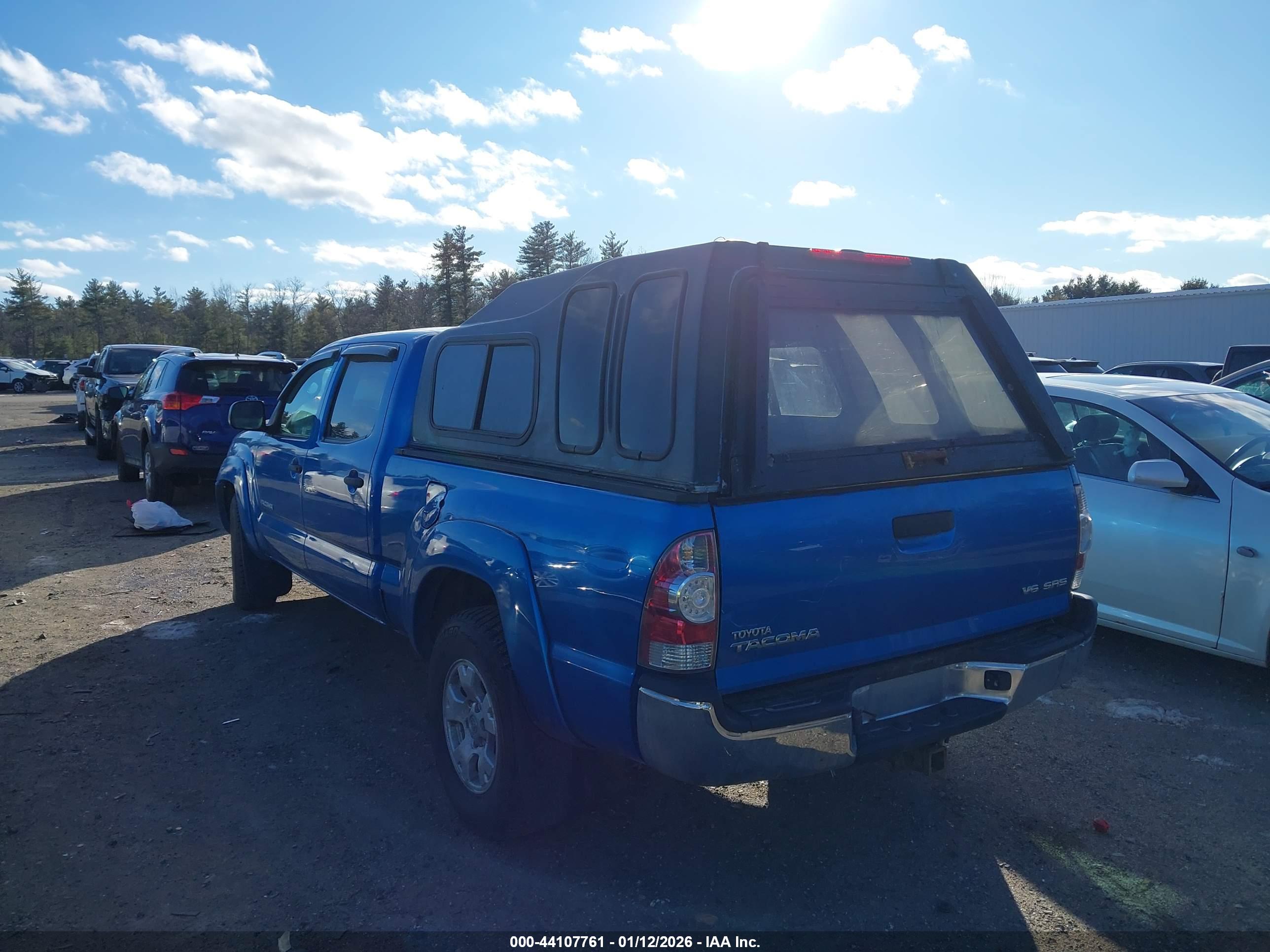 TOYOTA TACOMA image 3