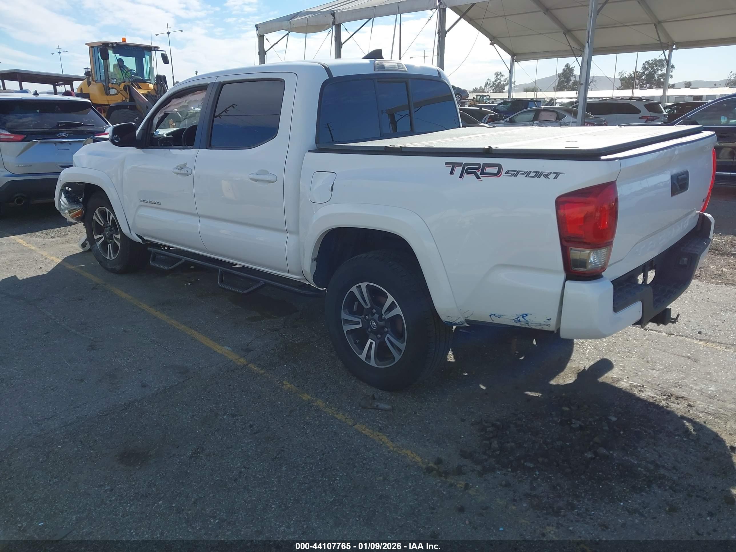 TOYOTA TACOMA image 3