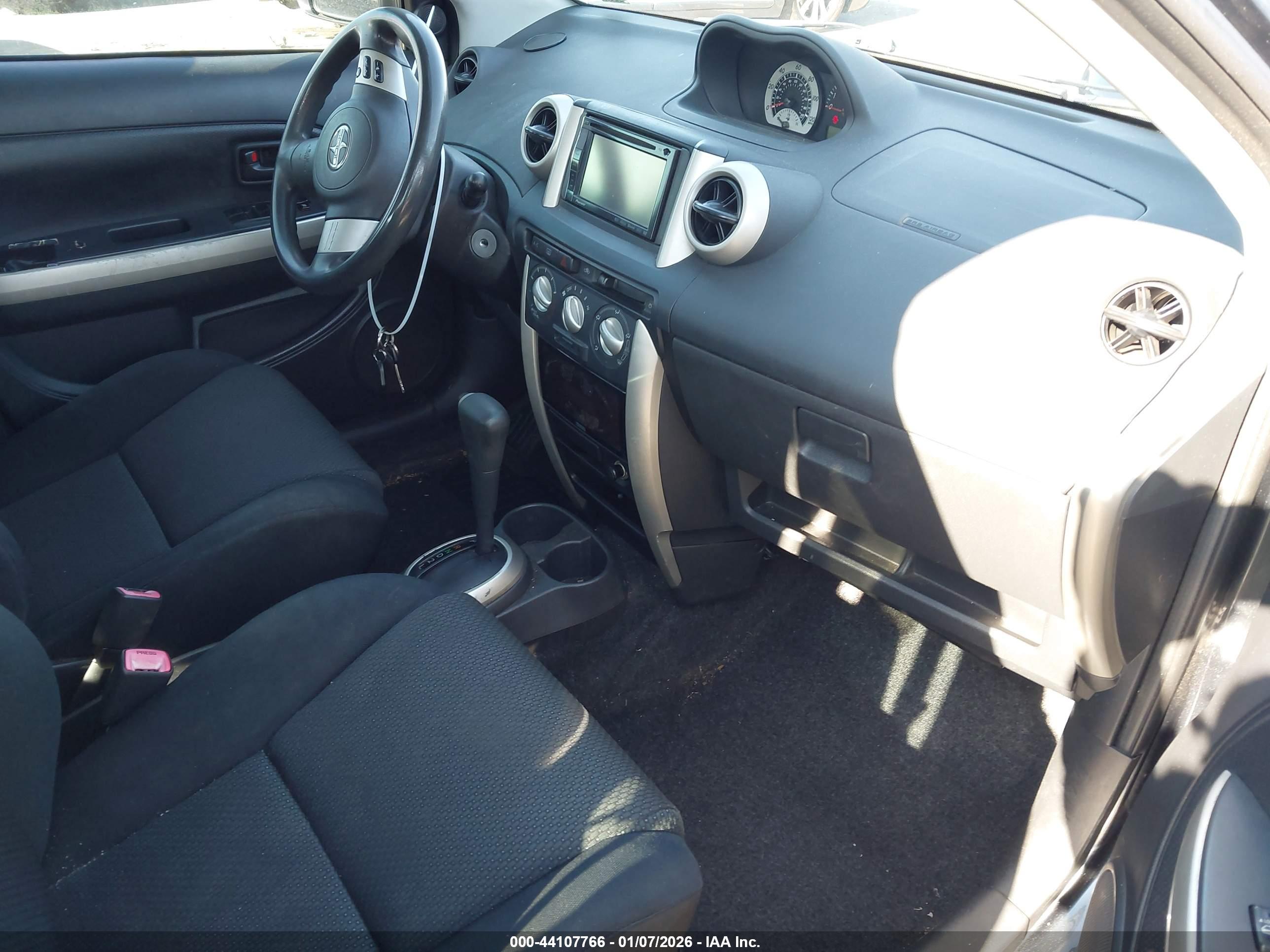 SCION XA image 5