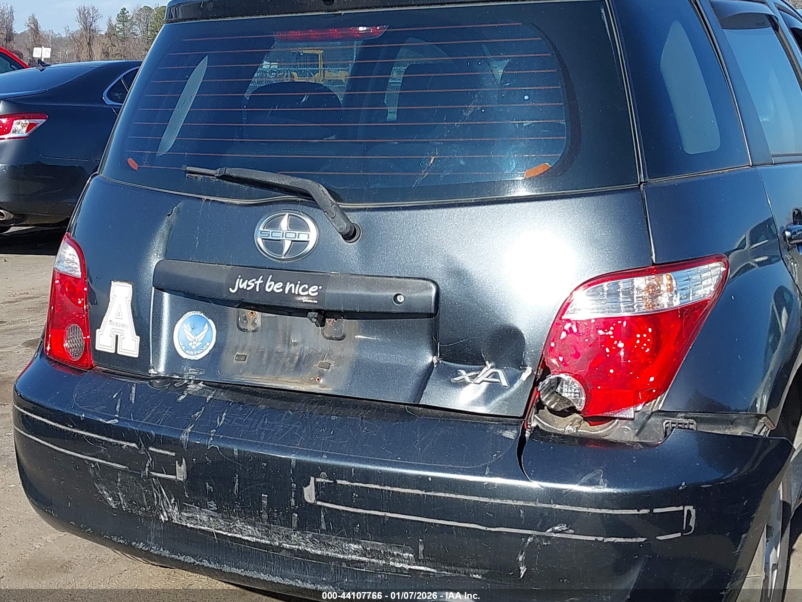 SCION XA image 6