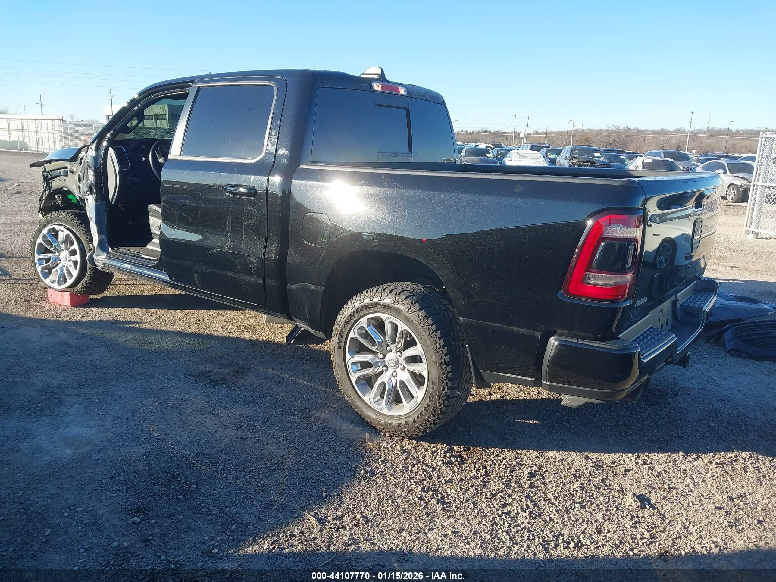 RAM 1500 image 3