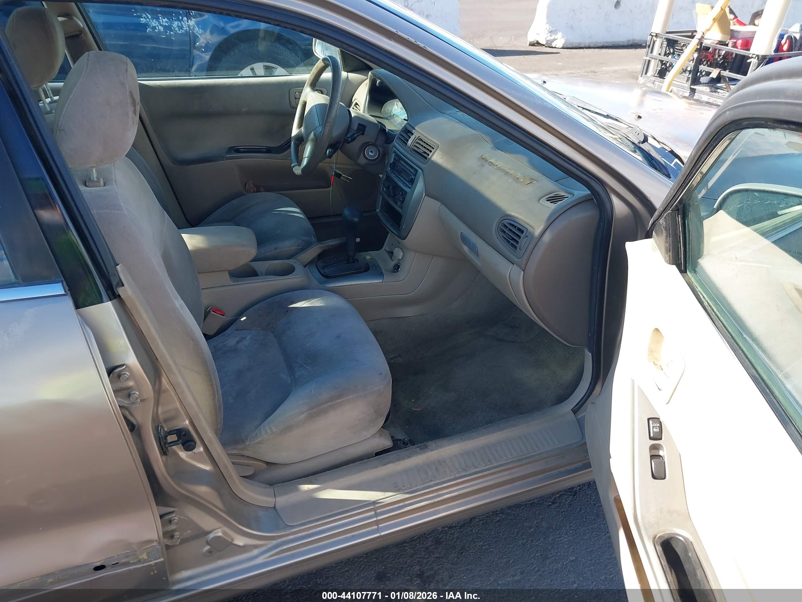 MITSUBISHI GALANT image 5