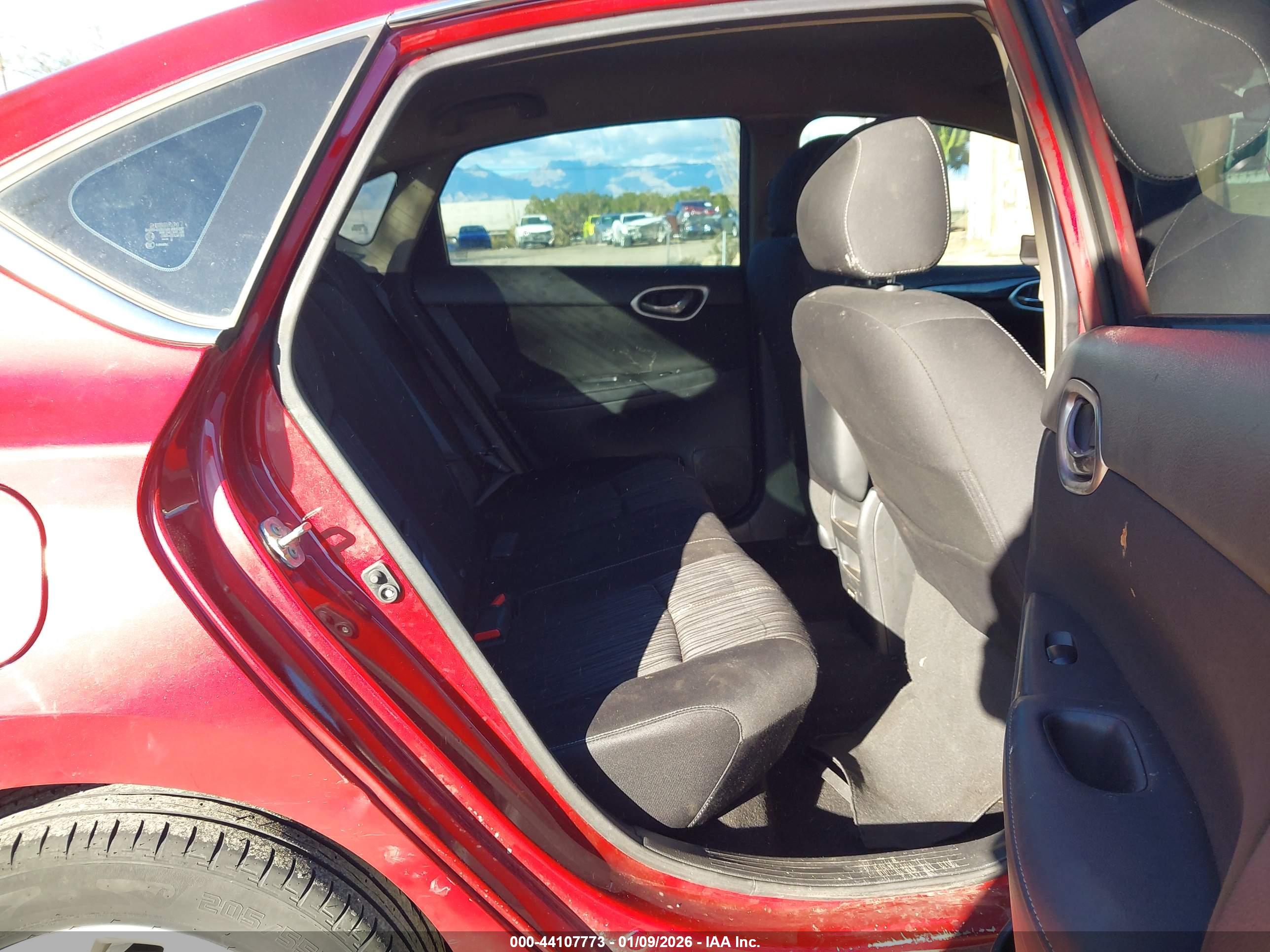 NISSAN SENTRA image 8