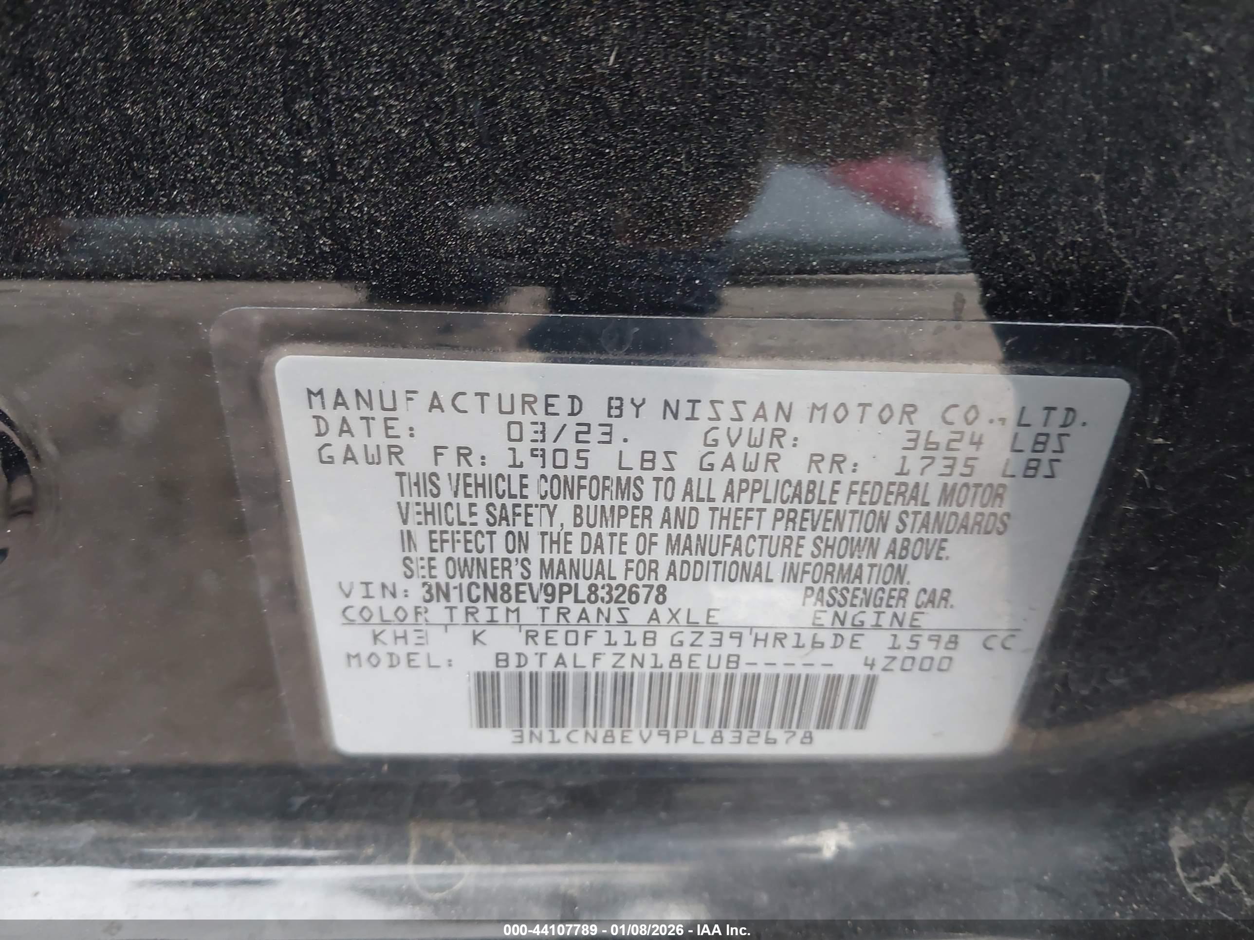 NISSAN VERSA image 9
