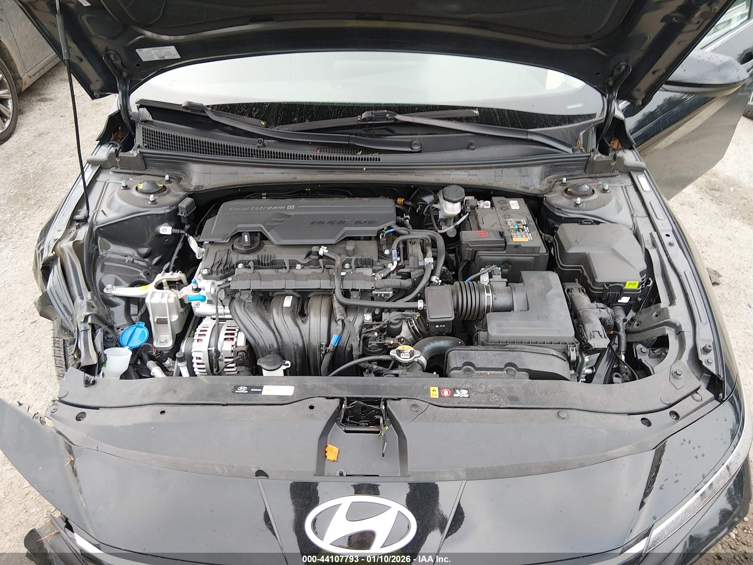 HYUNDAI ELANTRA image 10