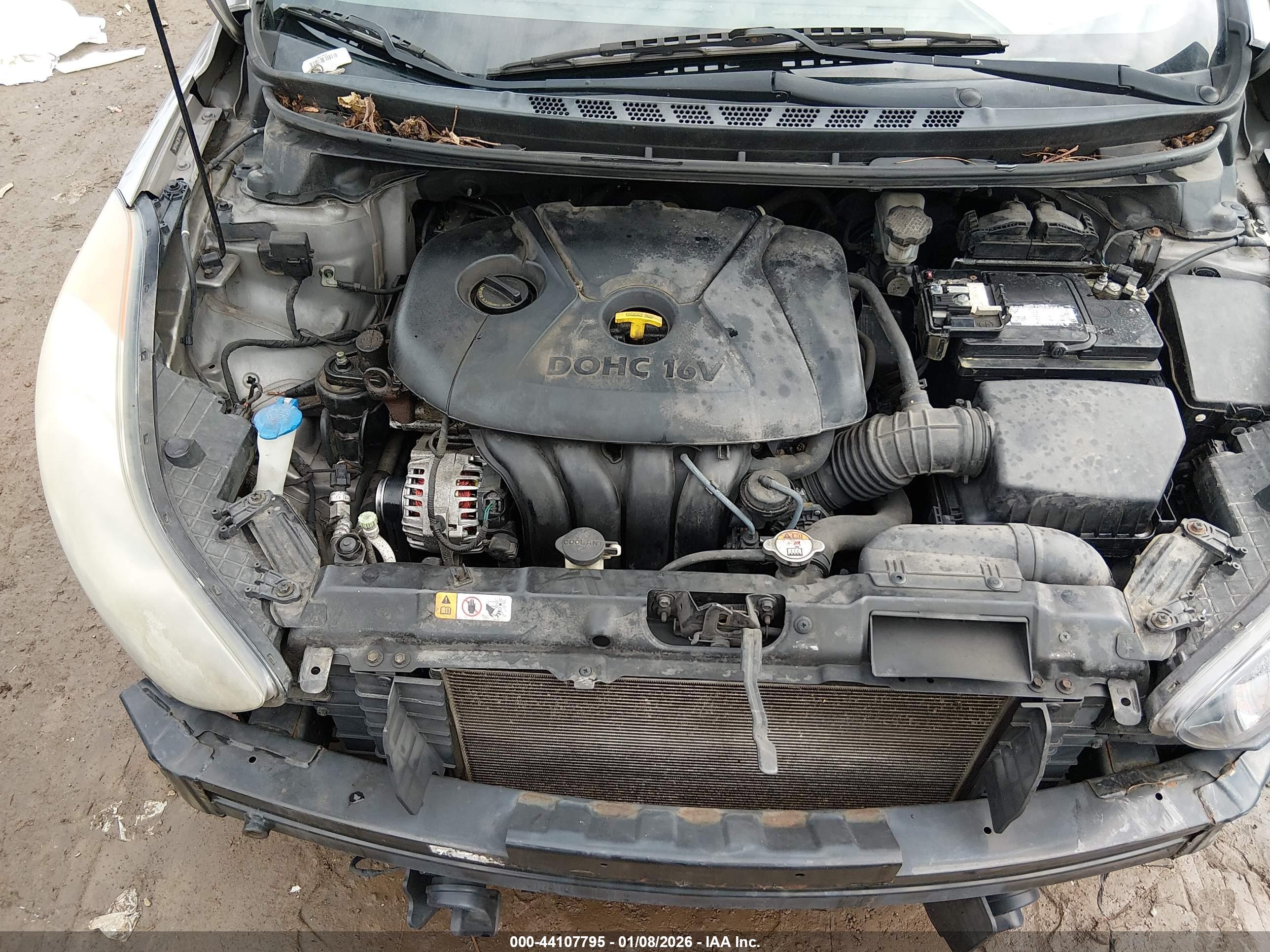HYUNDAI ELANTRA image 10