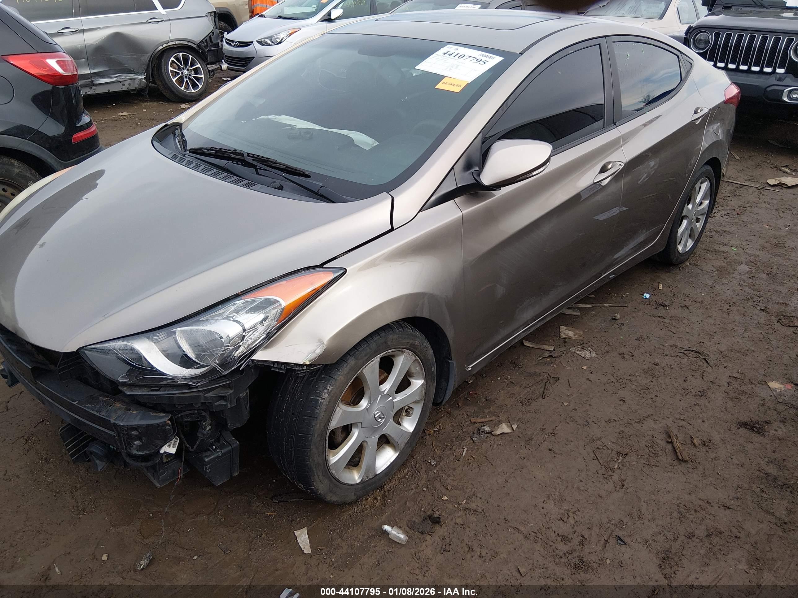 HYUNDAI ELANTRA image 2