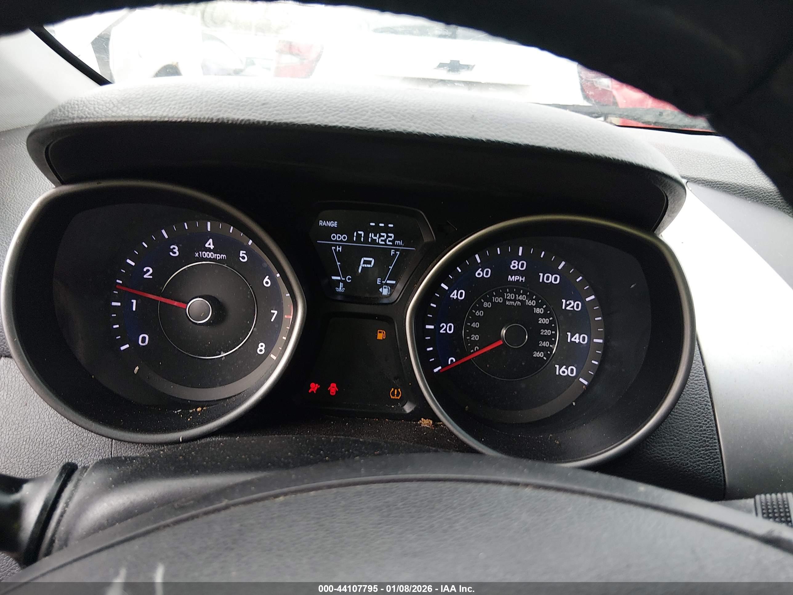 HYUNDAI ELANTRA image 7