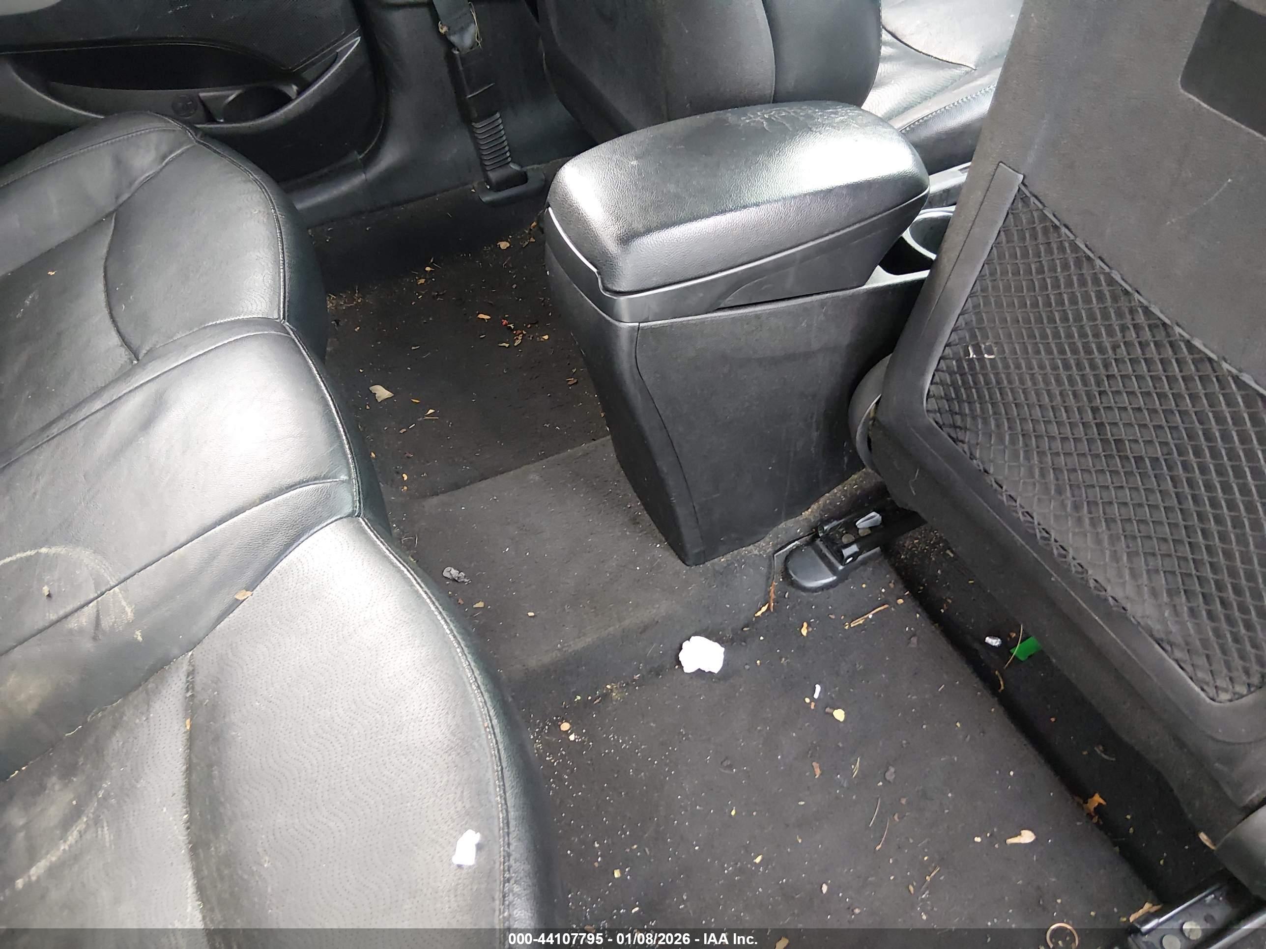 HYUNDAI ELANTRA image 8