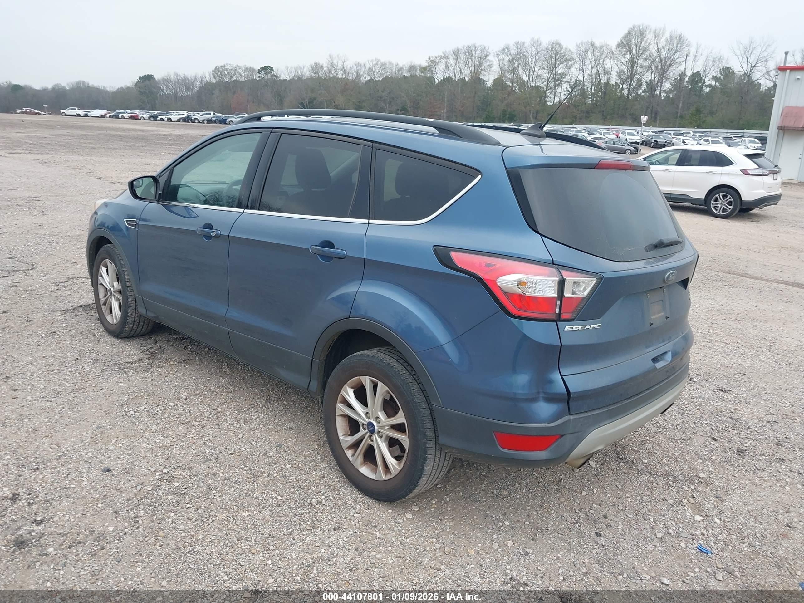 FORD ESCAPE image 3