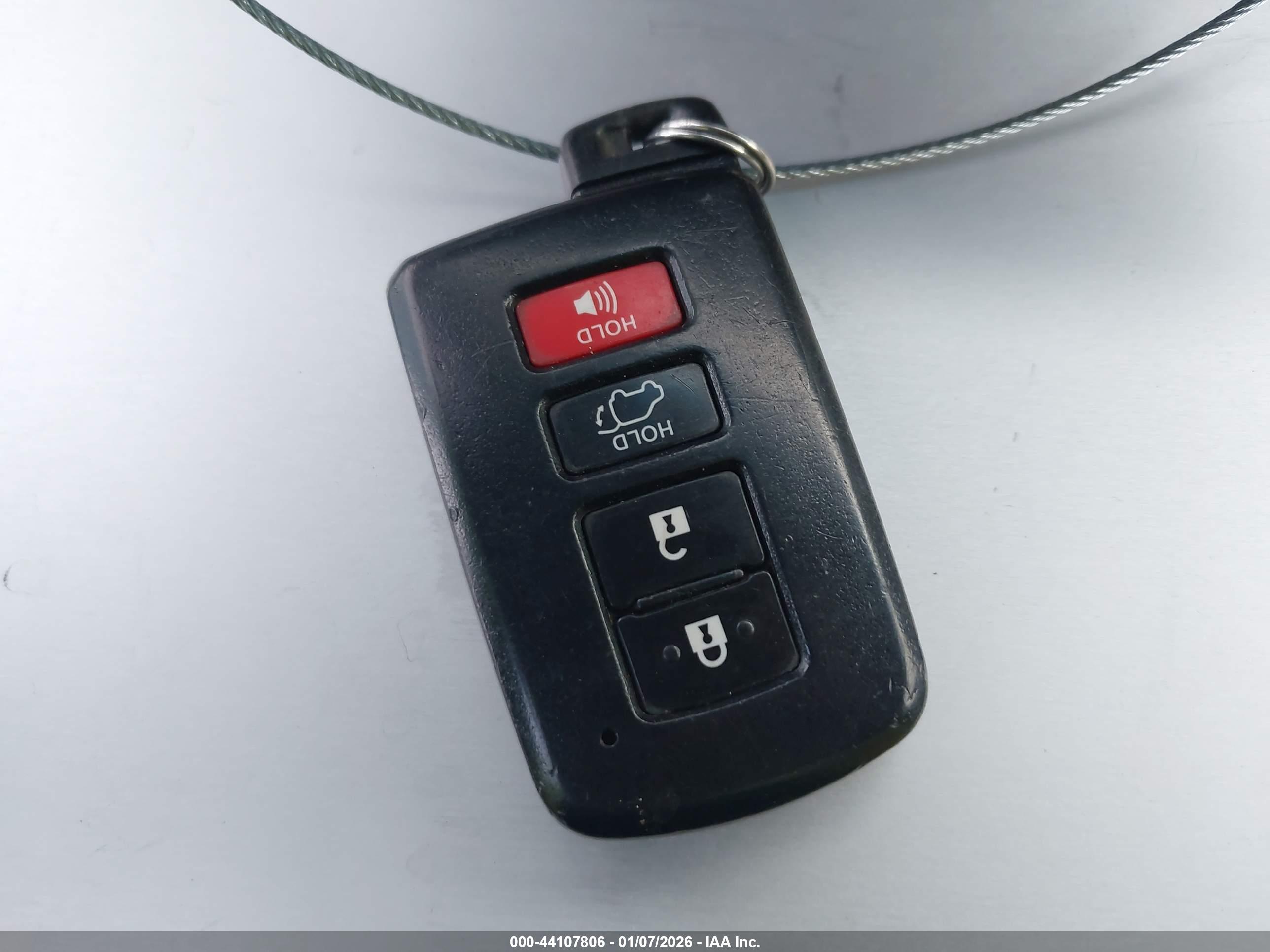 TOYOTA CAMRY image 11