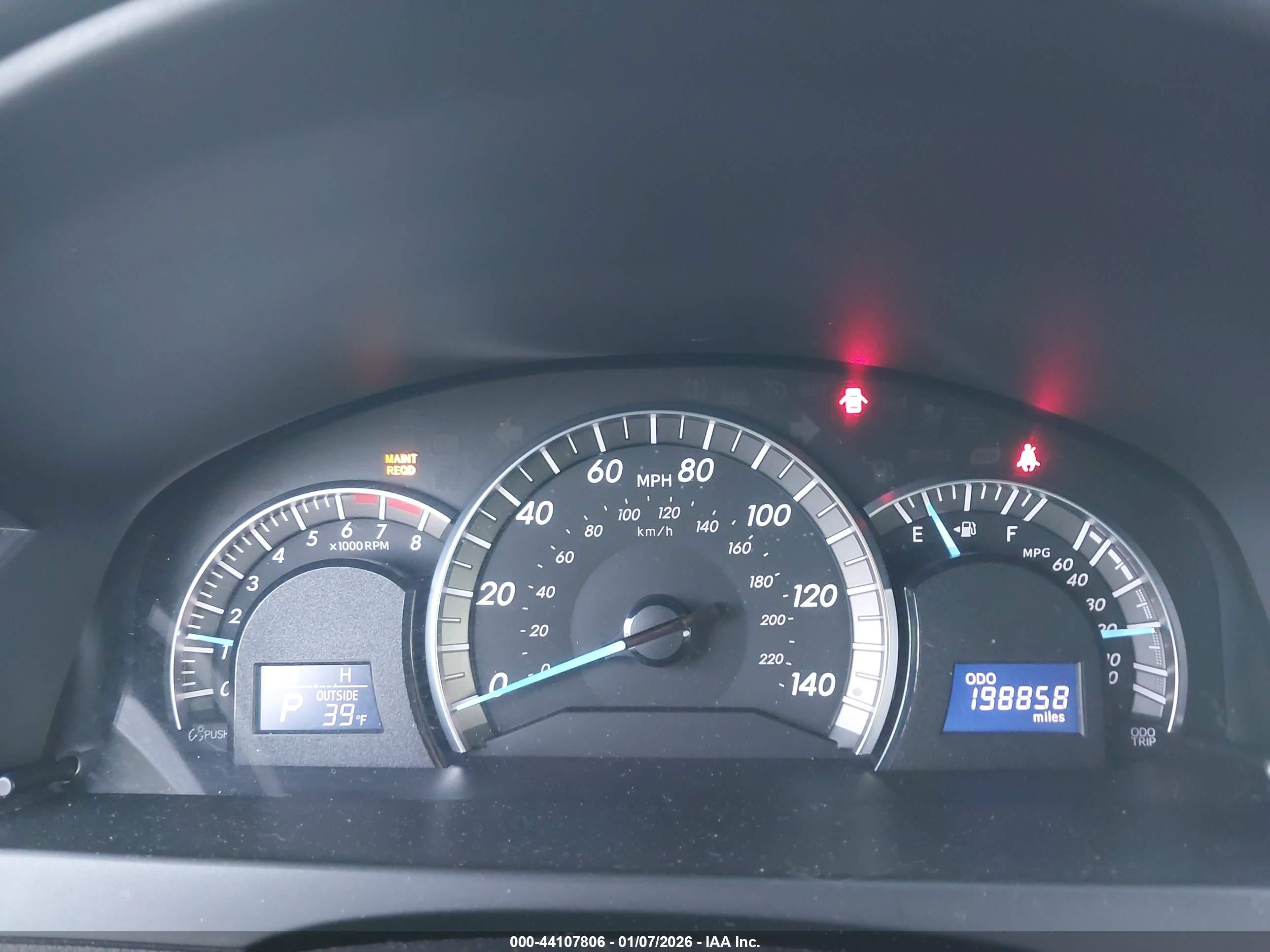 TOYOTA CAMRY image 7