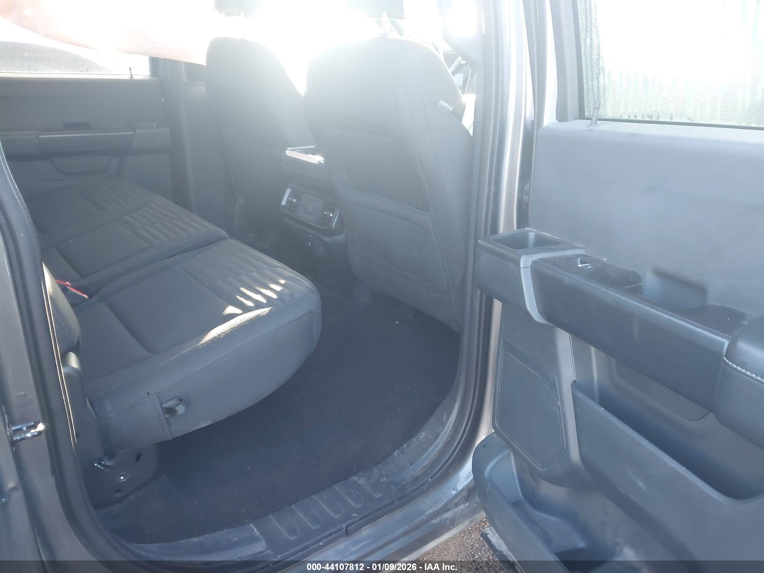 FORD F-150 image 8