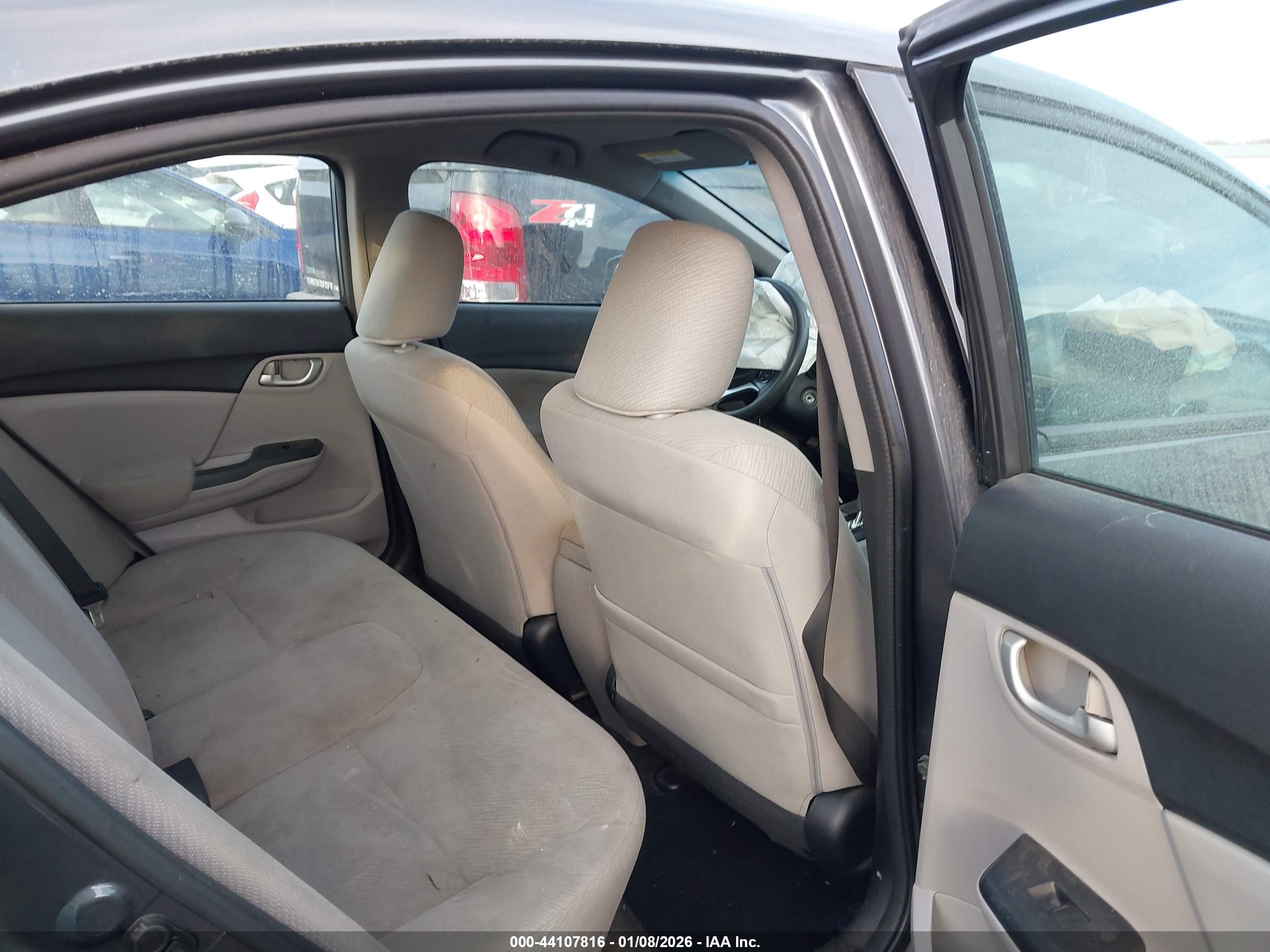 HONDA CIVIC image 8