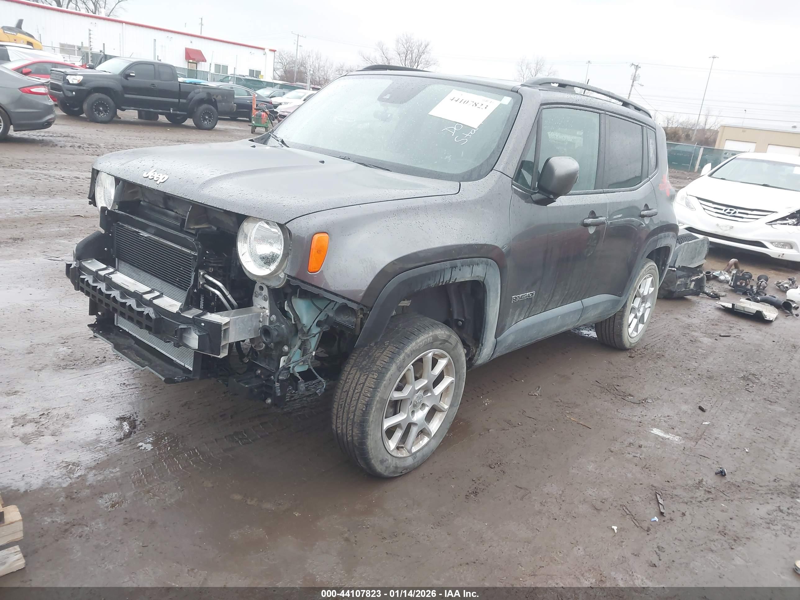 JEEP RENEGADE image 2