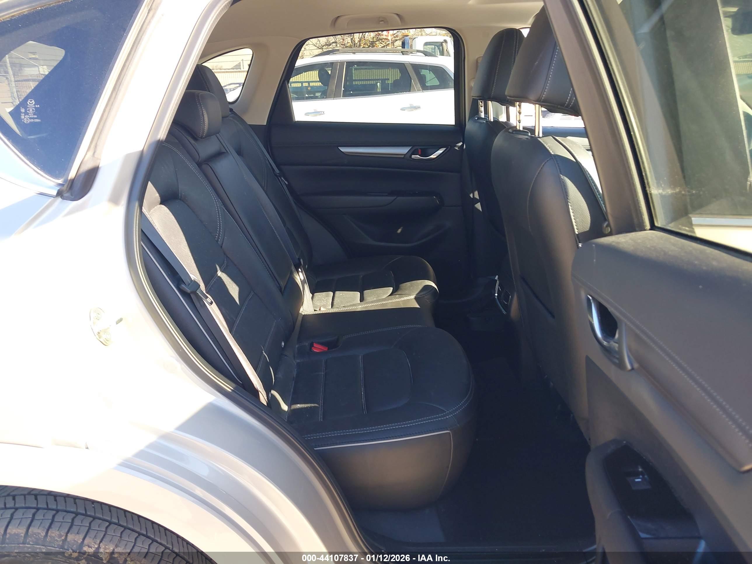 MAZDA CX-5 image 8