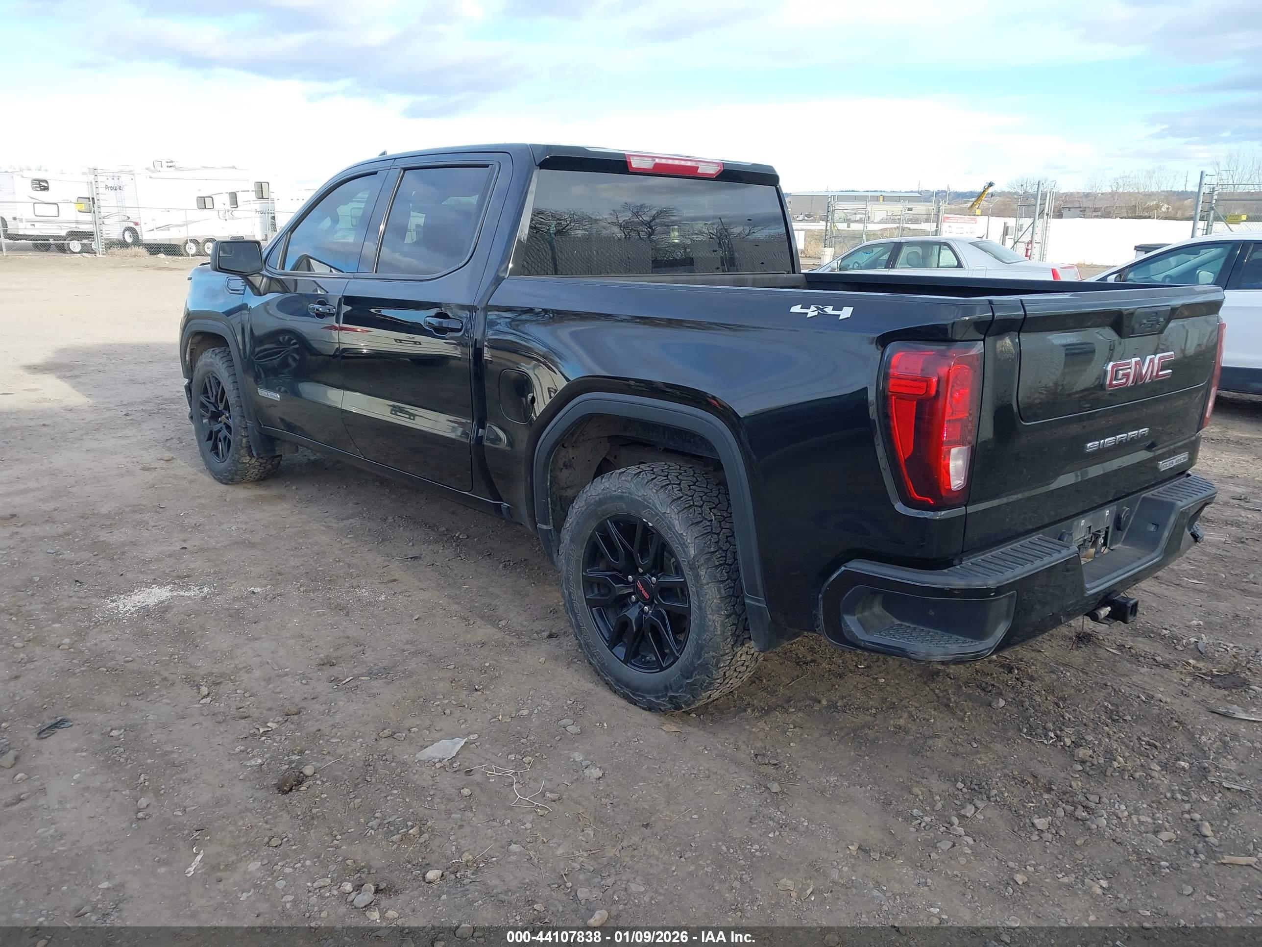 GMC SIERRA image 3