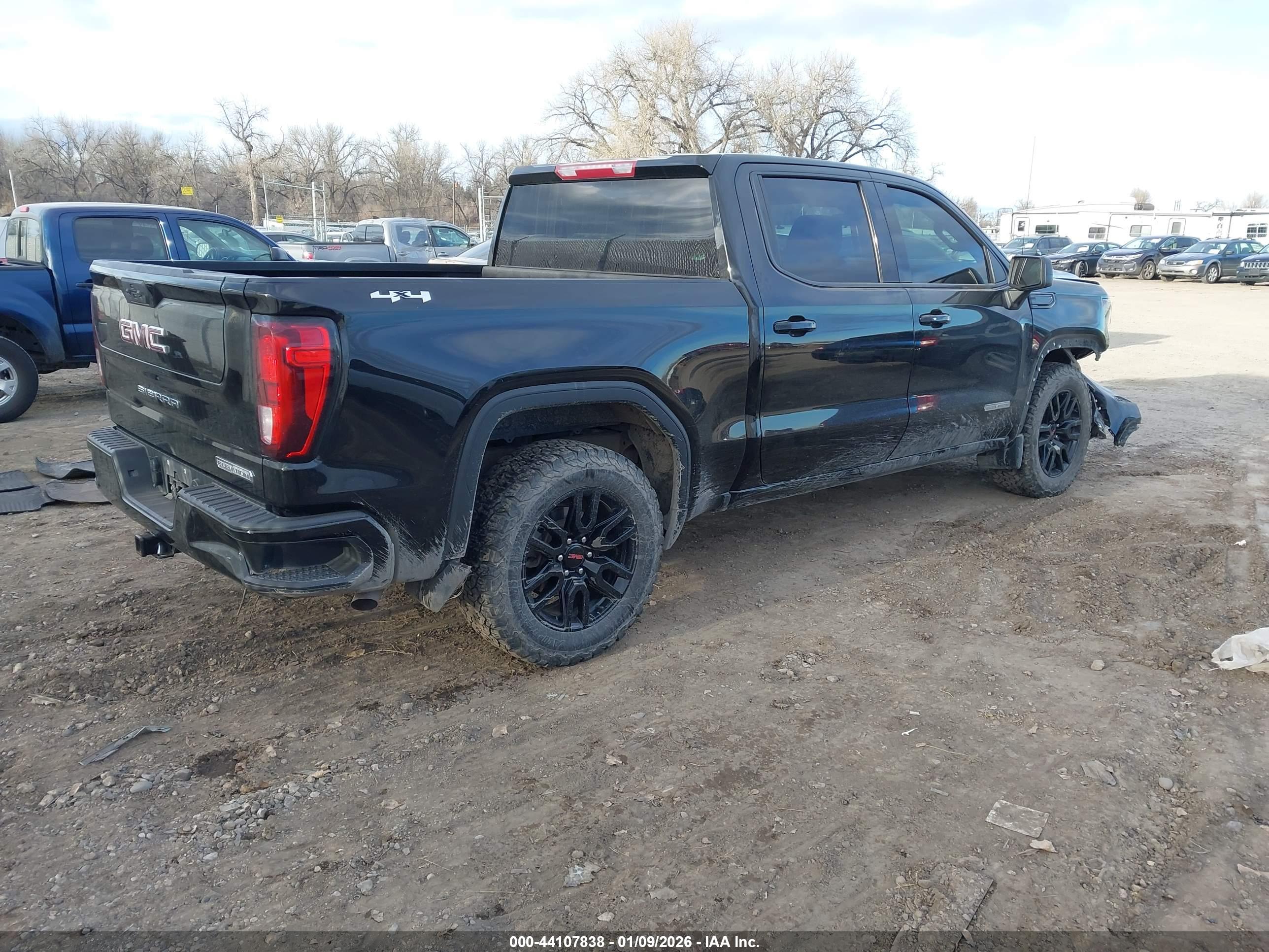 GMC SIERRA image 4