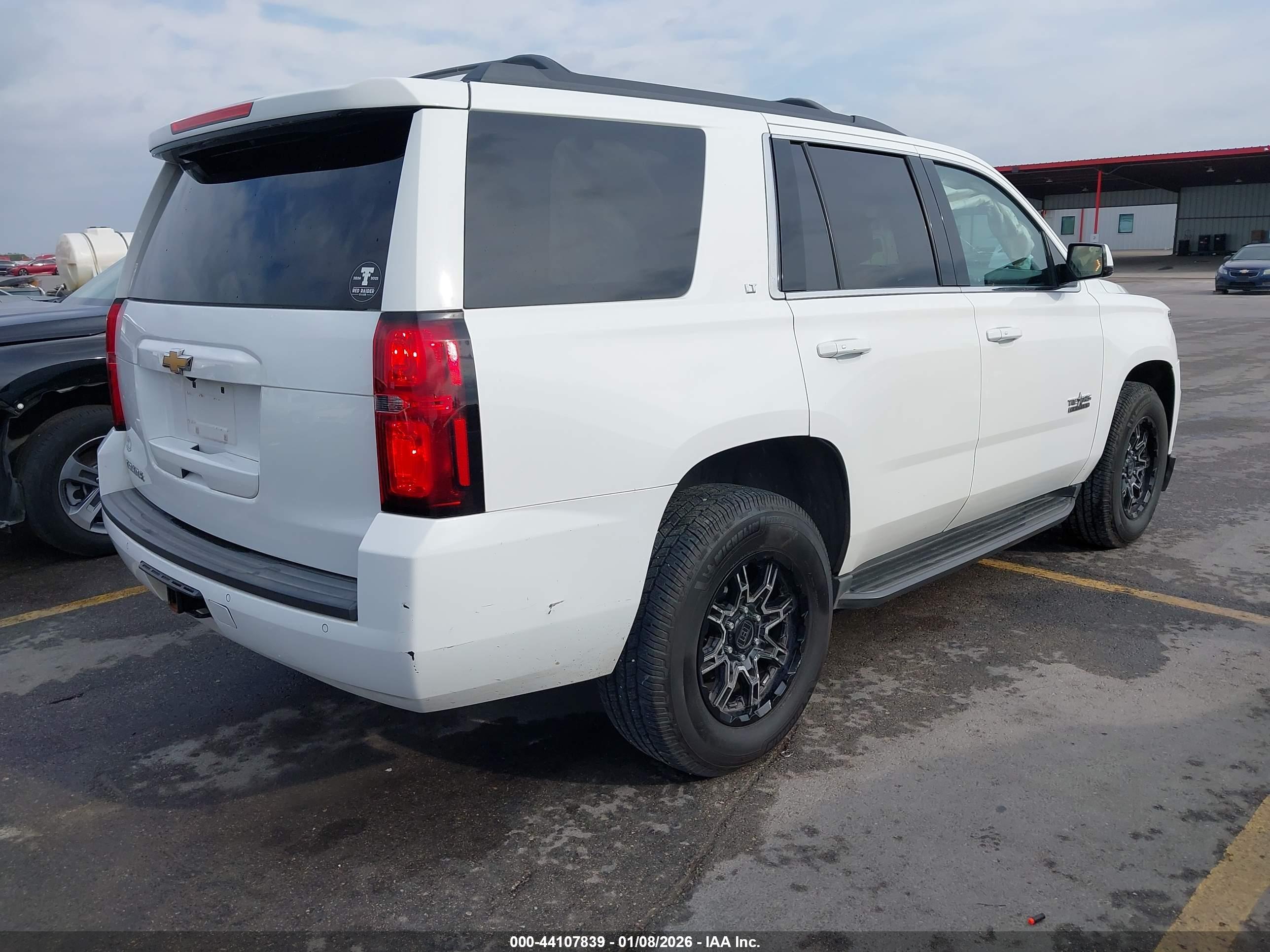 CHEVROLET TAHOE image 4