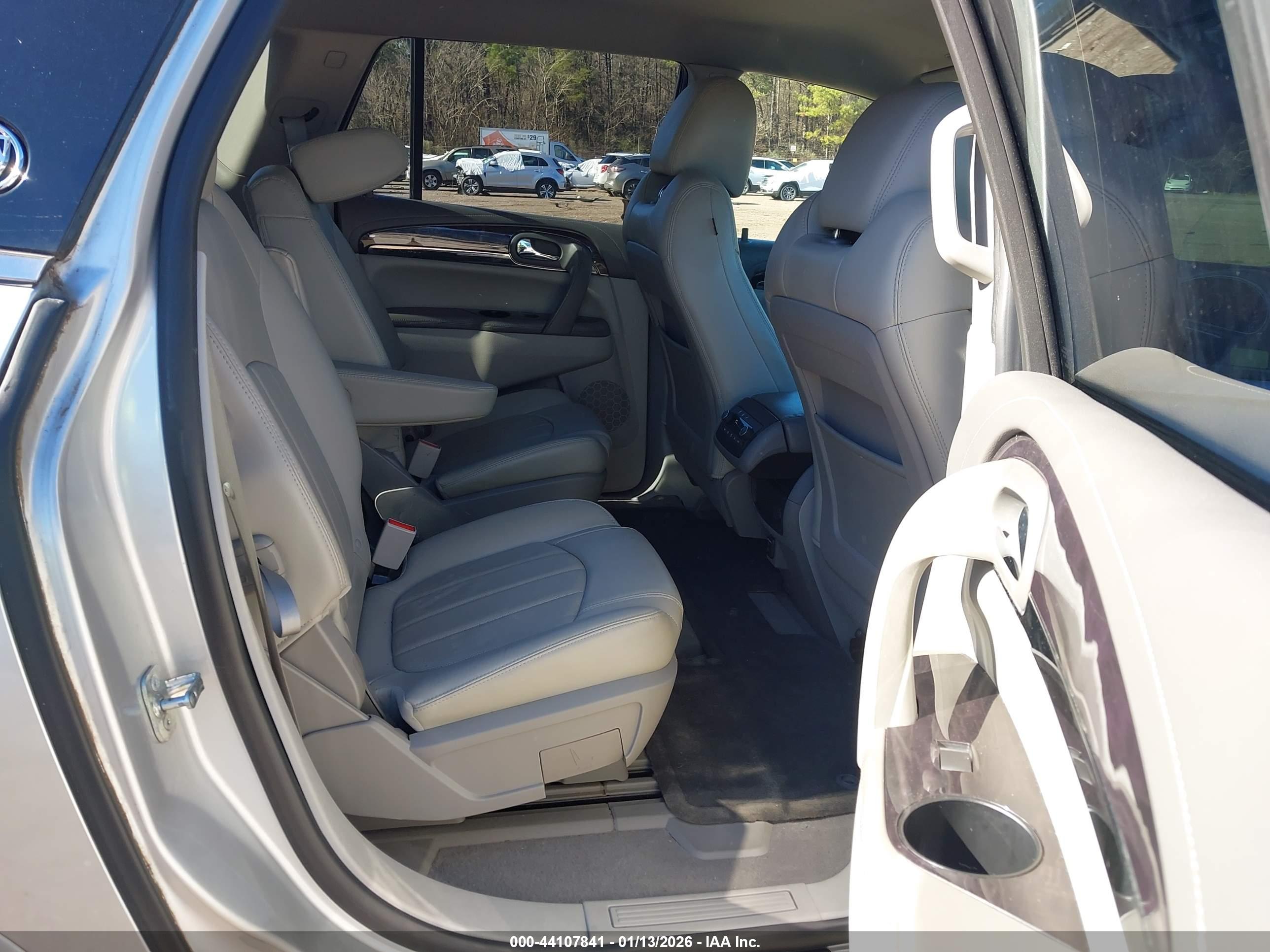 BUICK ENCLAVE image 8