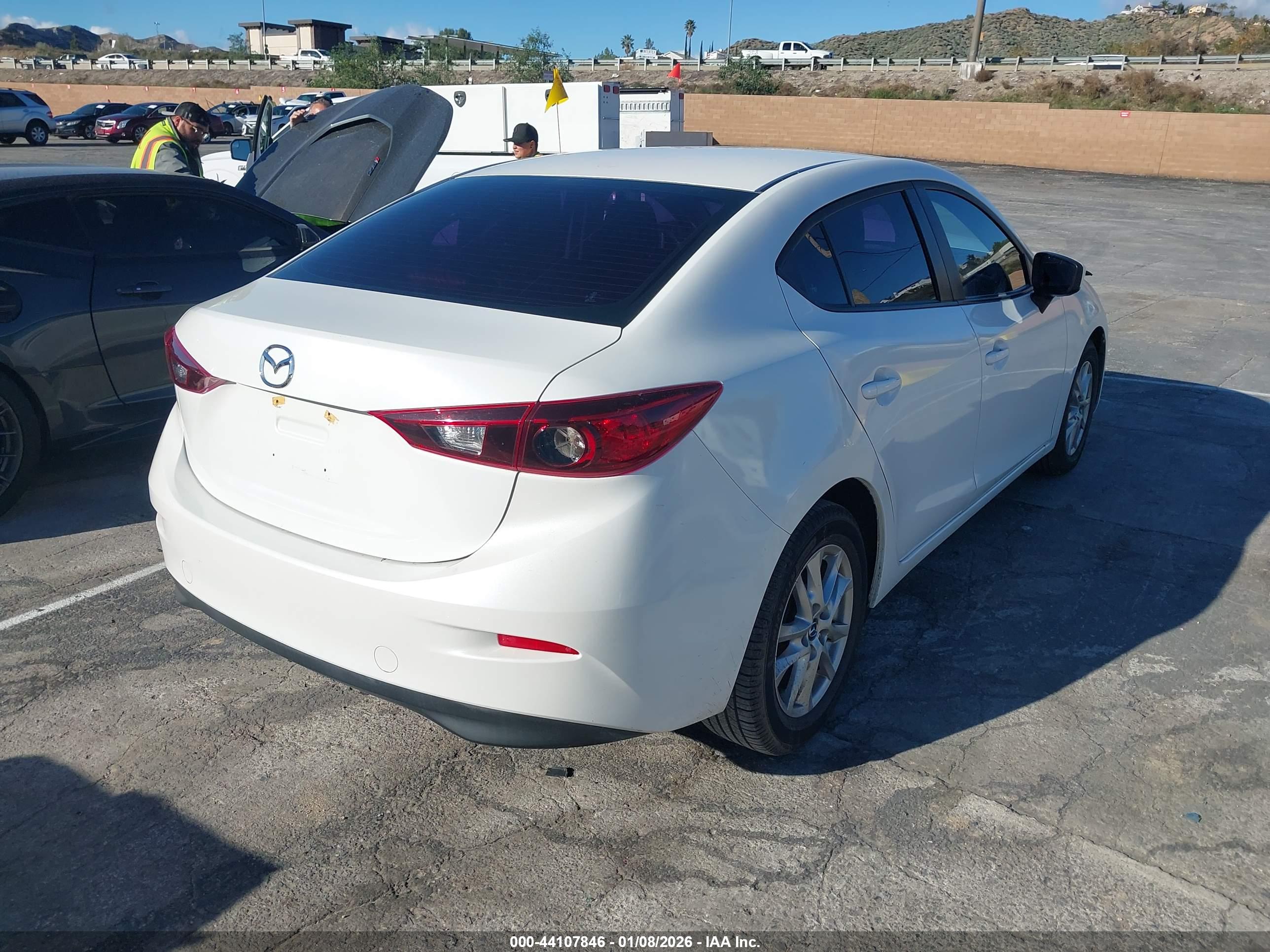 MAZDA MAZDA3 image 4