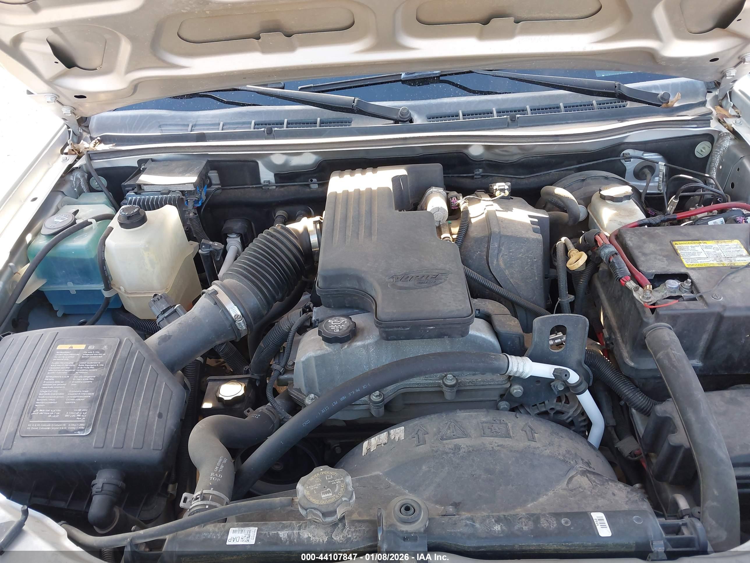 CHEVROLET COLORADO image 10