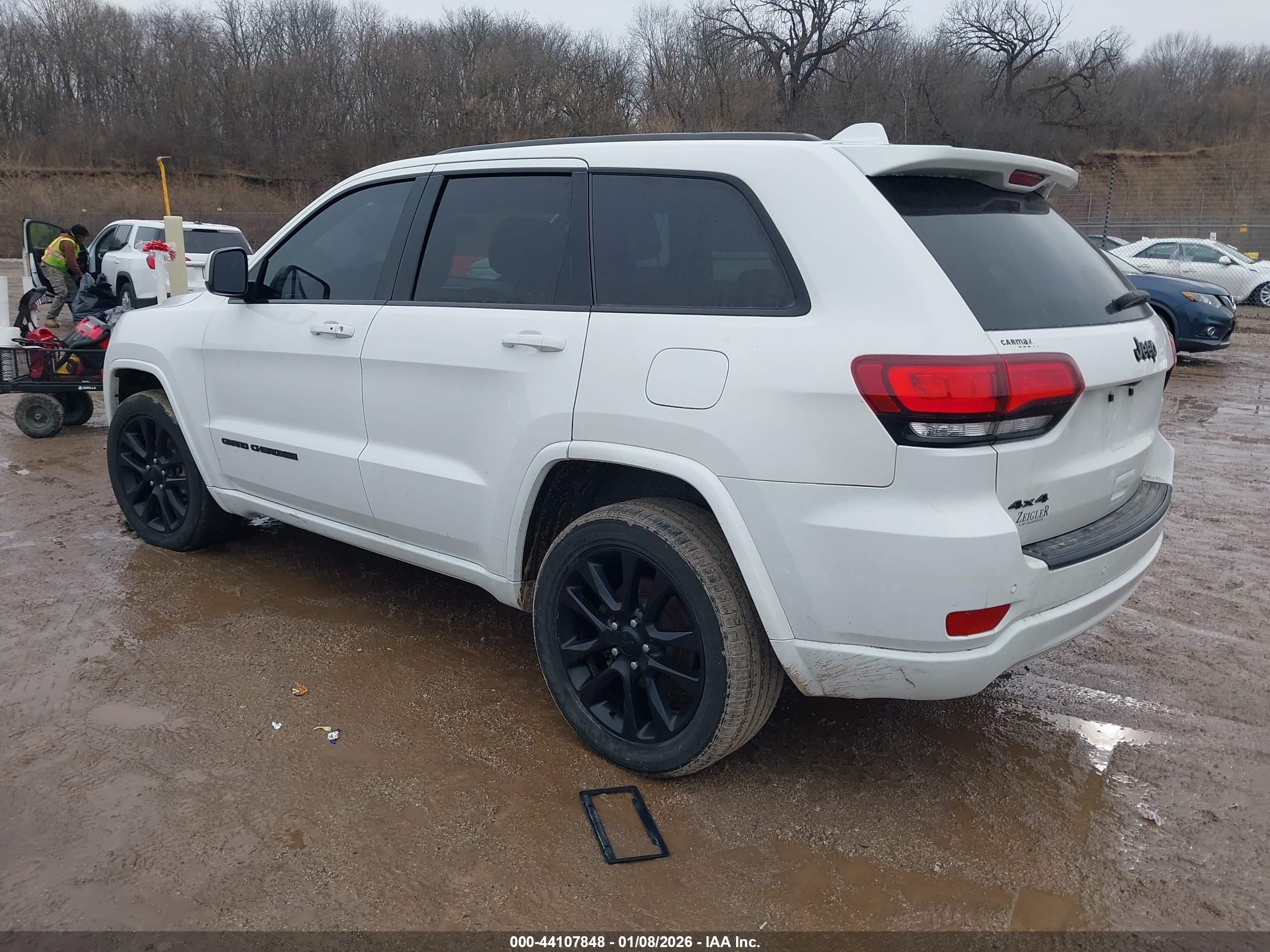 JEEP GRAND image 3