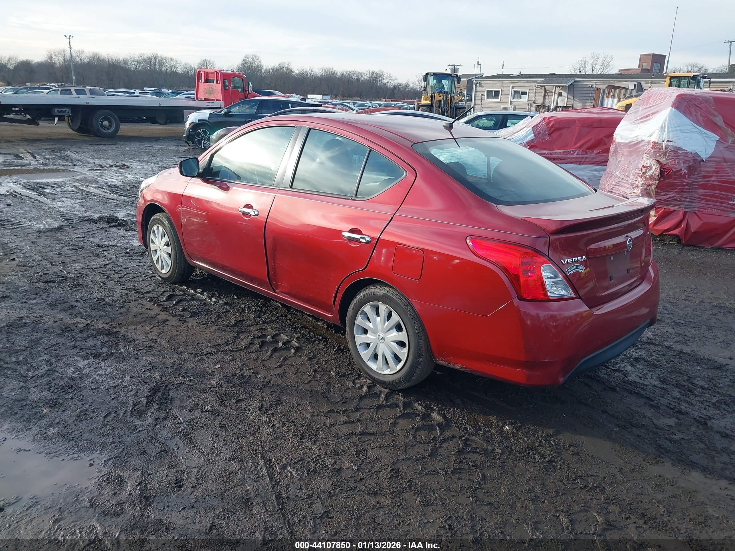 NISSAN VERSA image 3