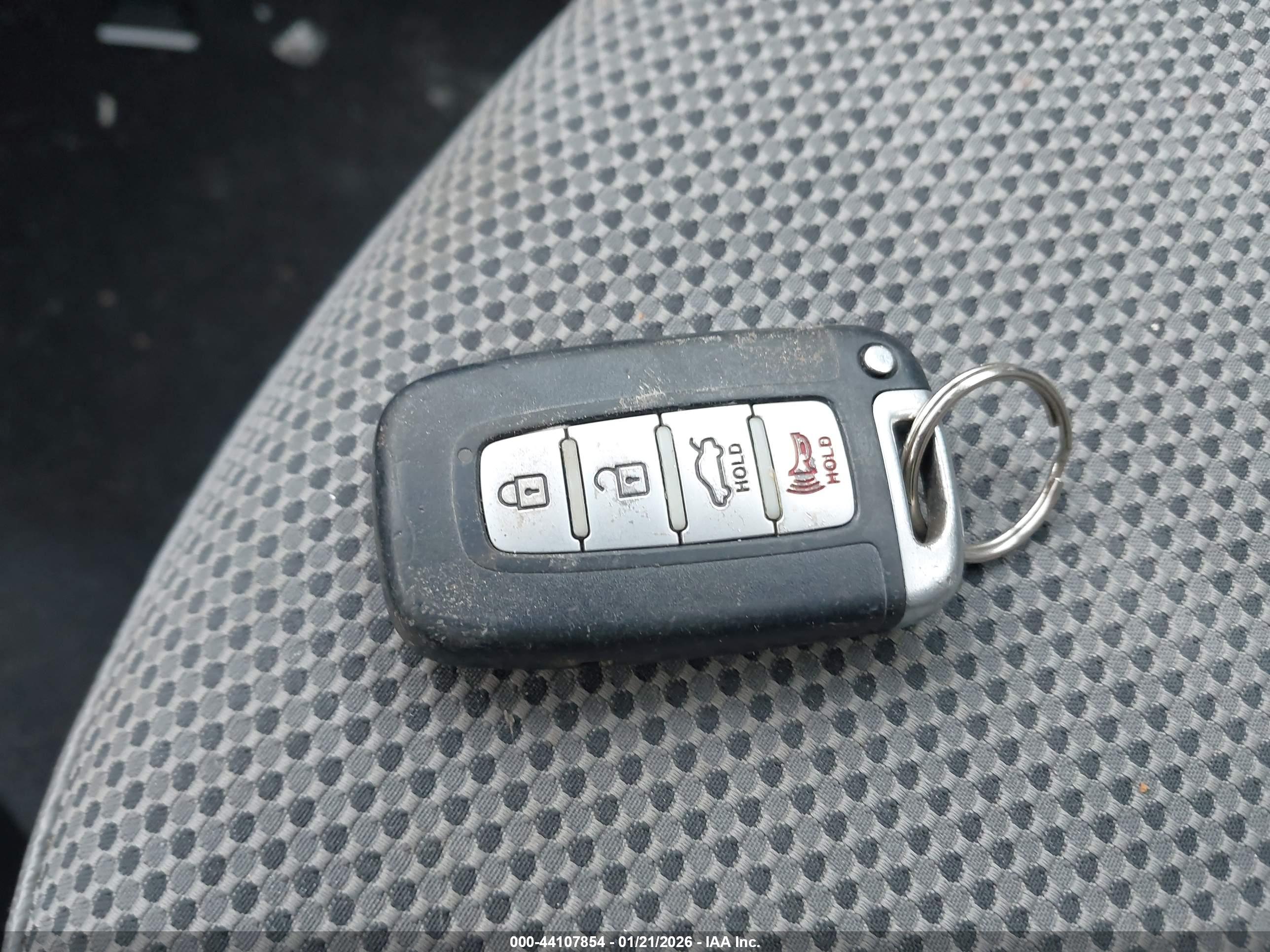 HYUNDAI SONATA image 11