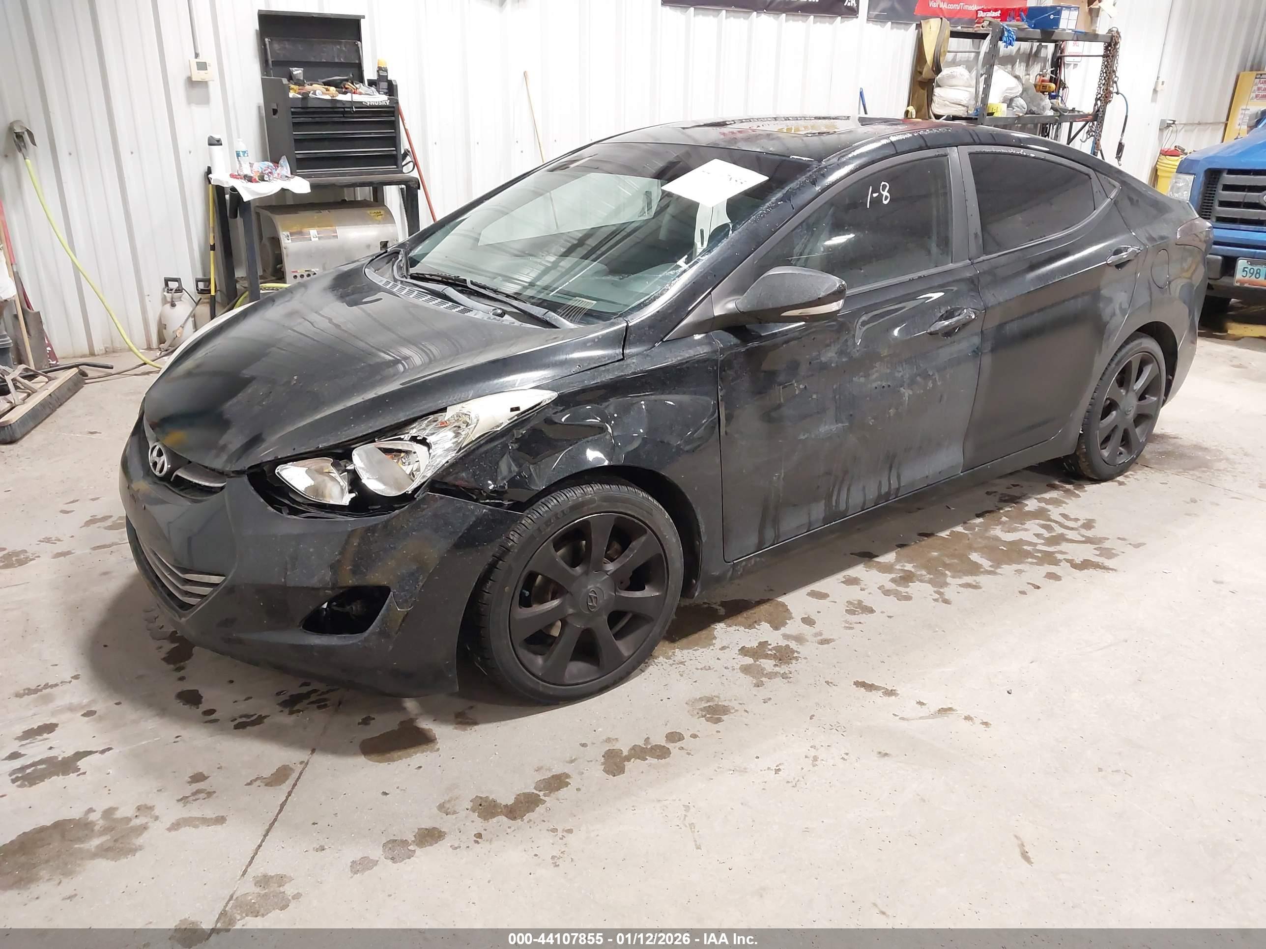 HYUNDAI ELANTRA image 2