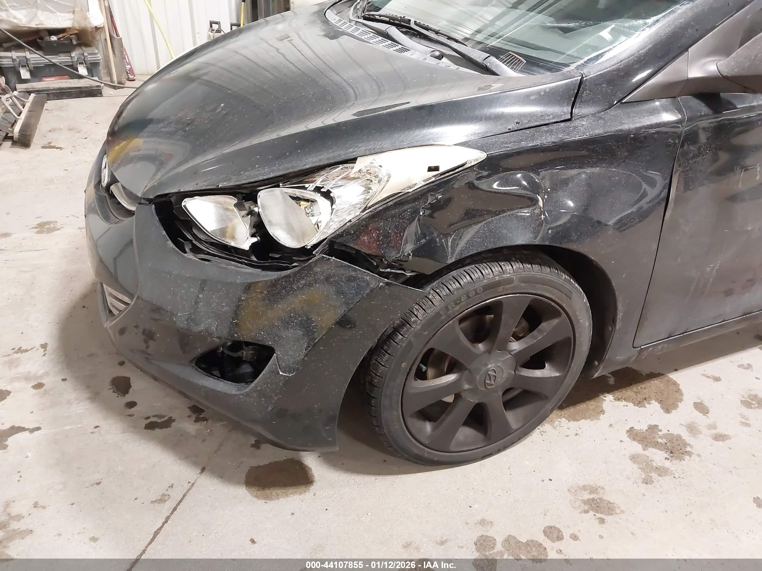 HYUNDAI ELANTRA image 6