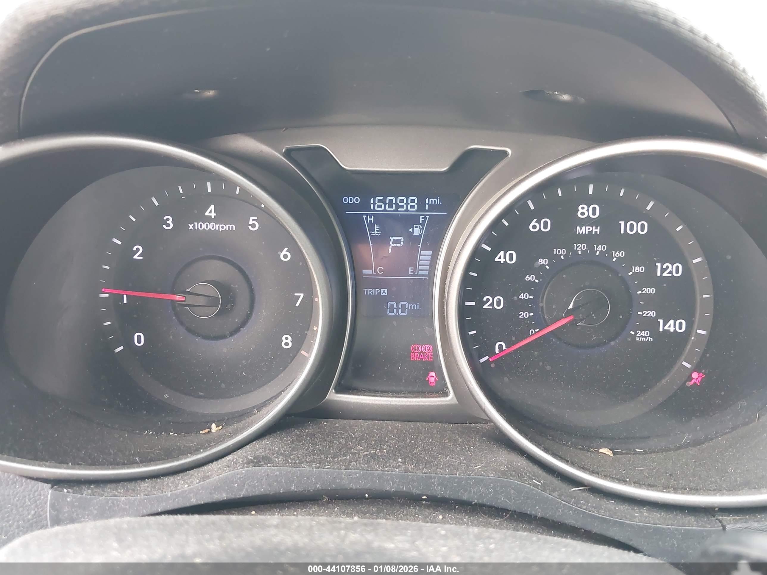 HYUNDAI VELOSTER image 7