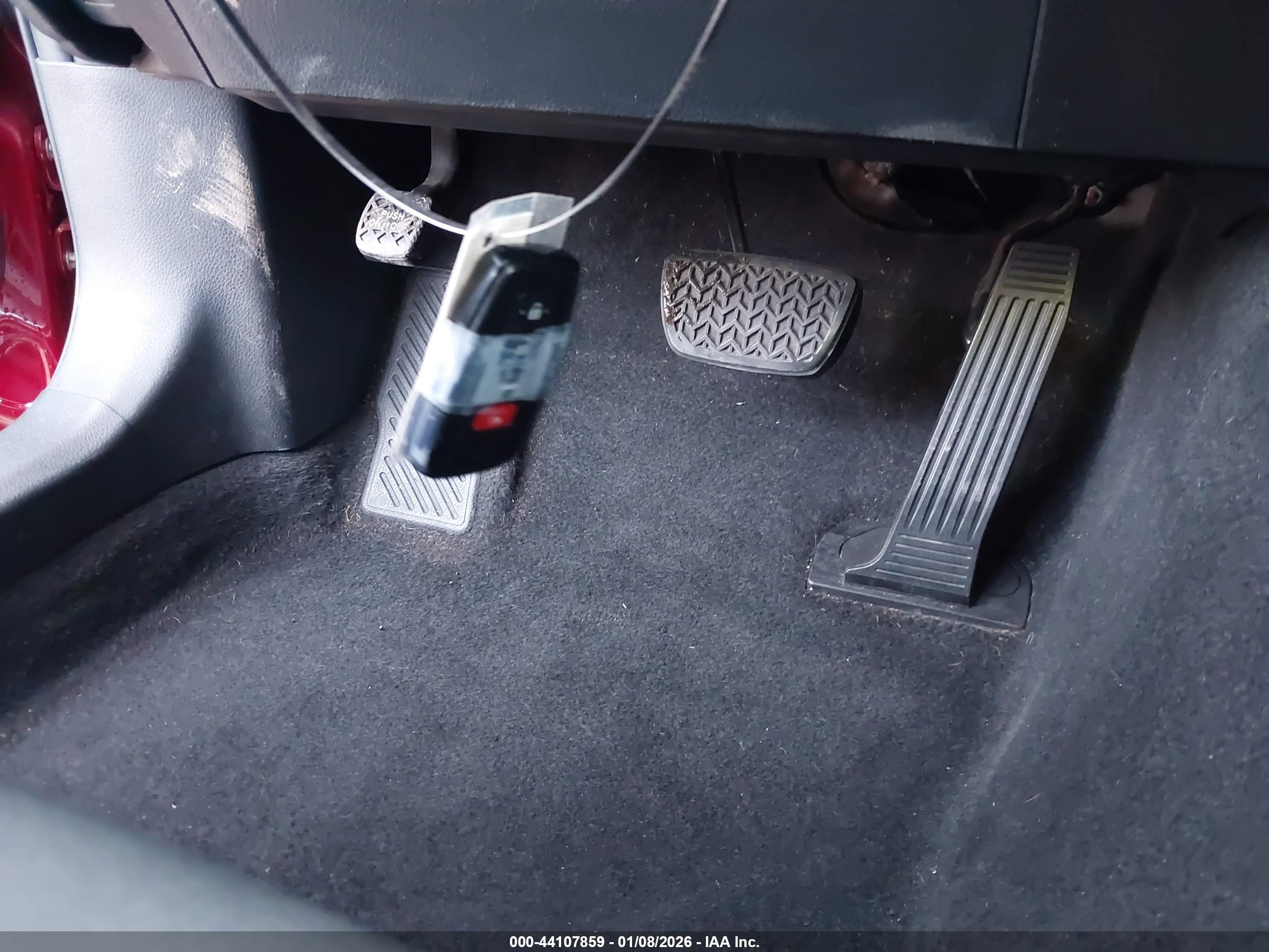 TOYOTA CAMRY image 11