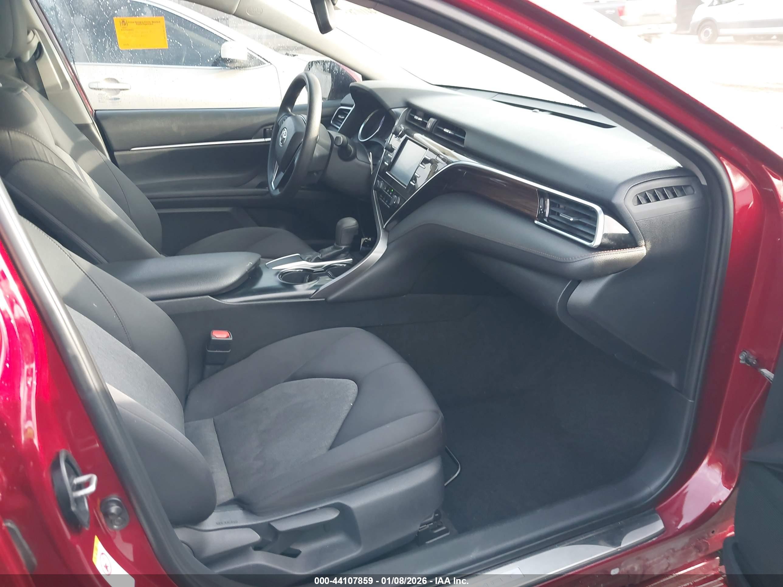 TOYOTA CAMRY image 5