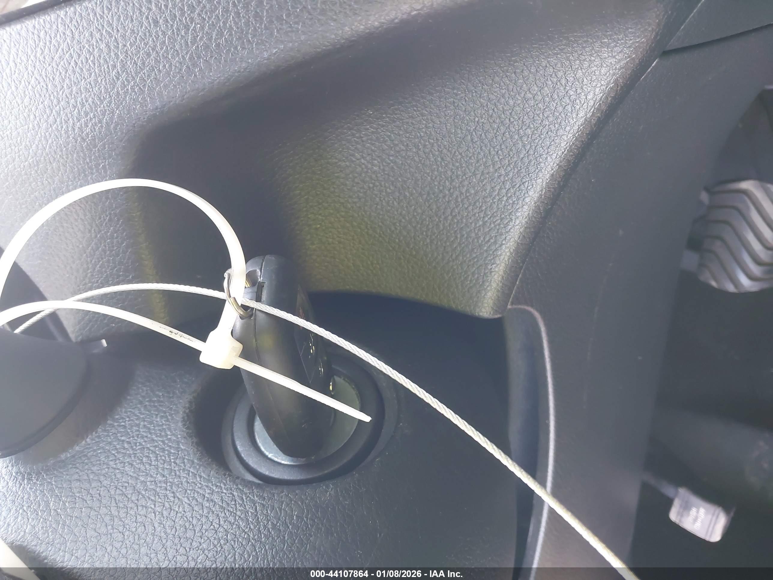 NISSAN ROGUE image 11