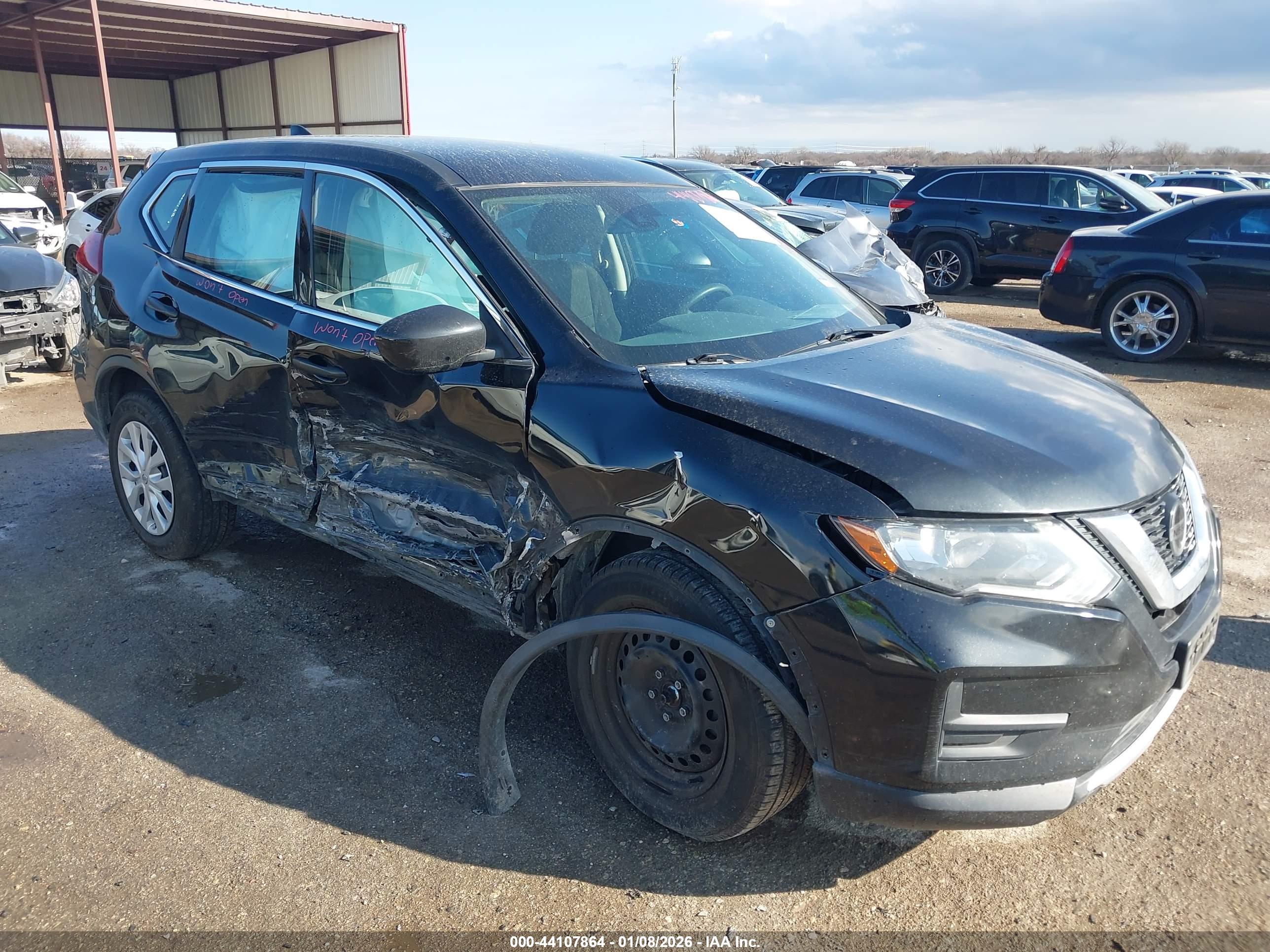 NISSAN ROGUE image 6