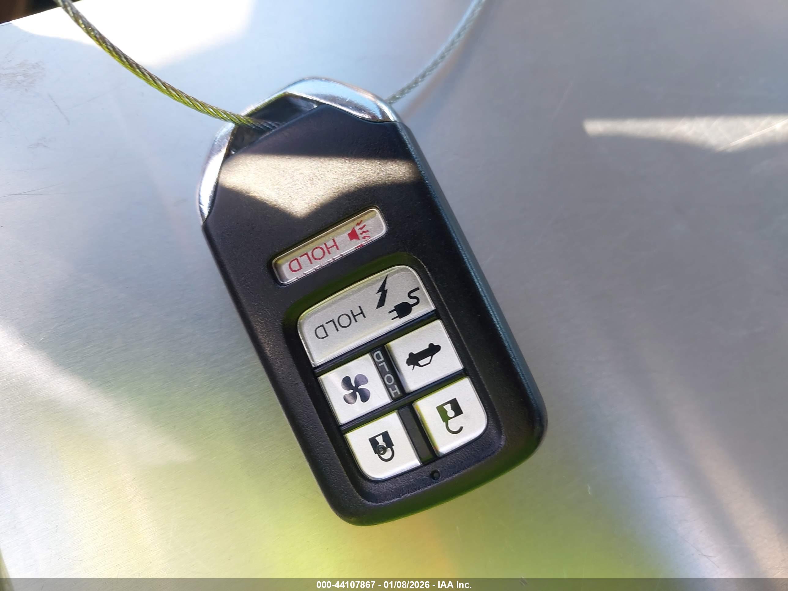 HONDA CLARITY image 11